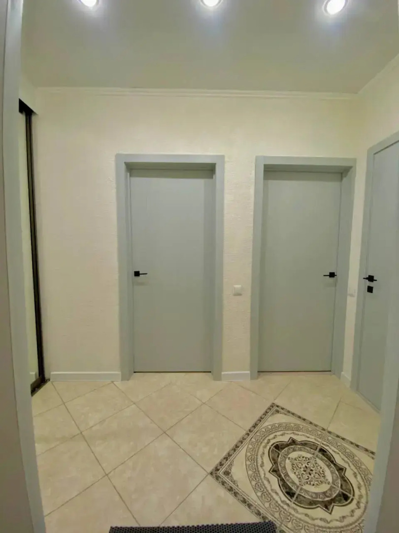 Апартаменты на Баумана 1