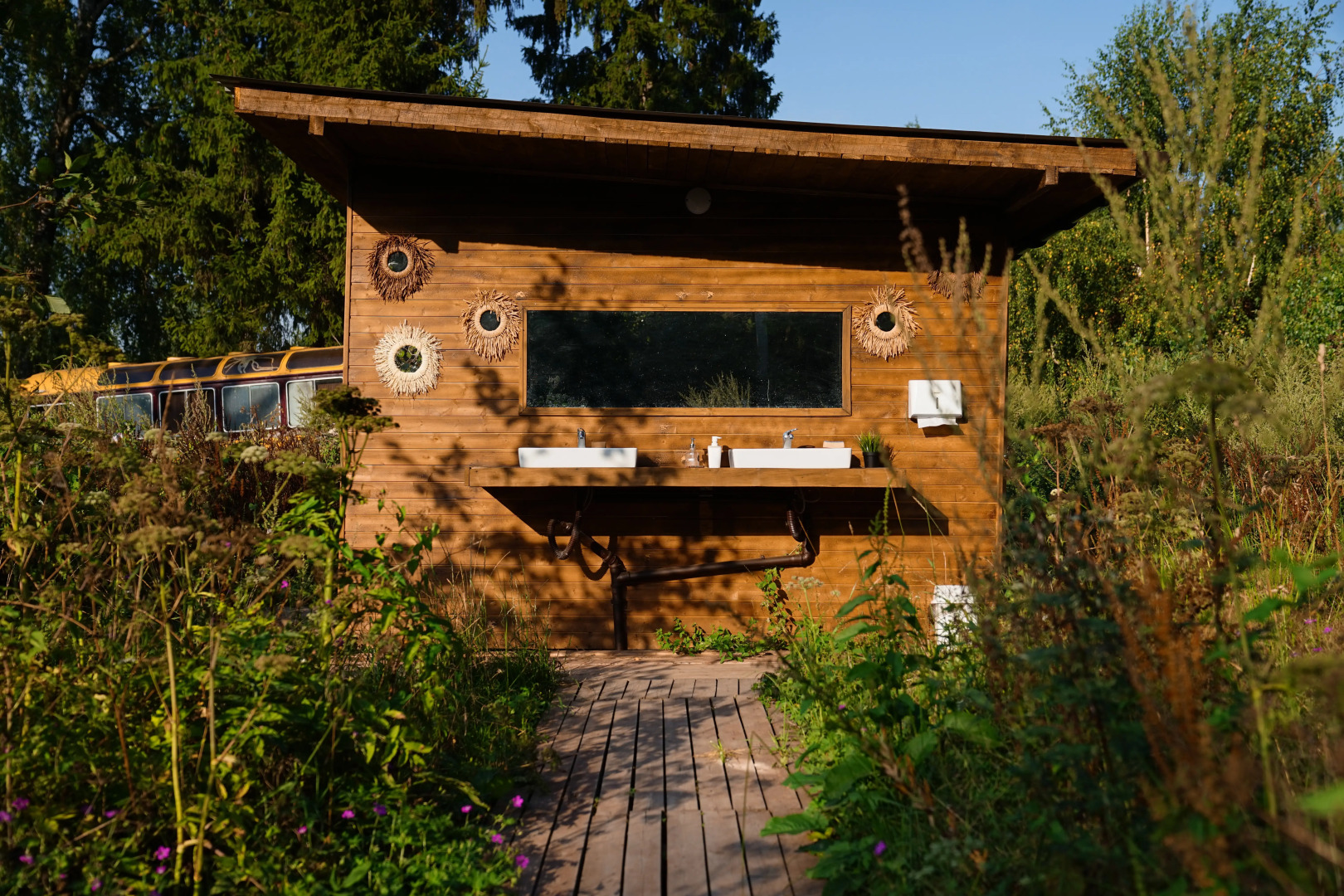 Глэмпинг Hippy Hotel