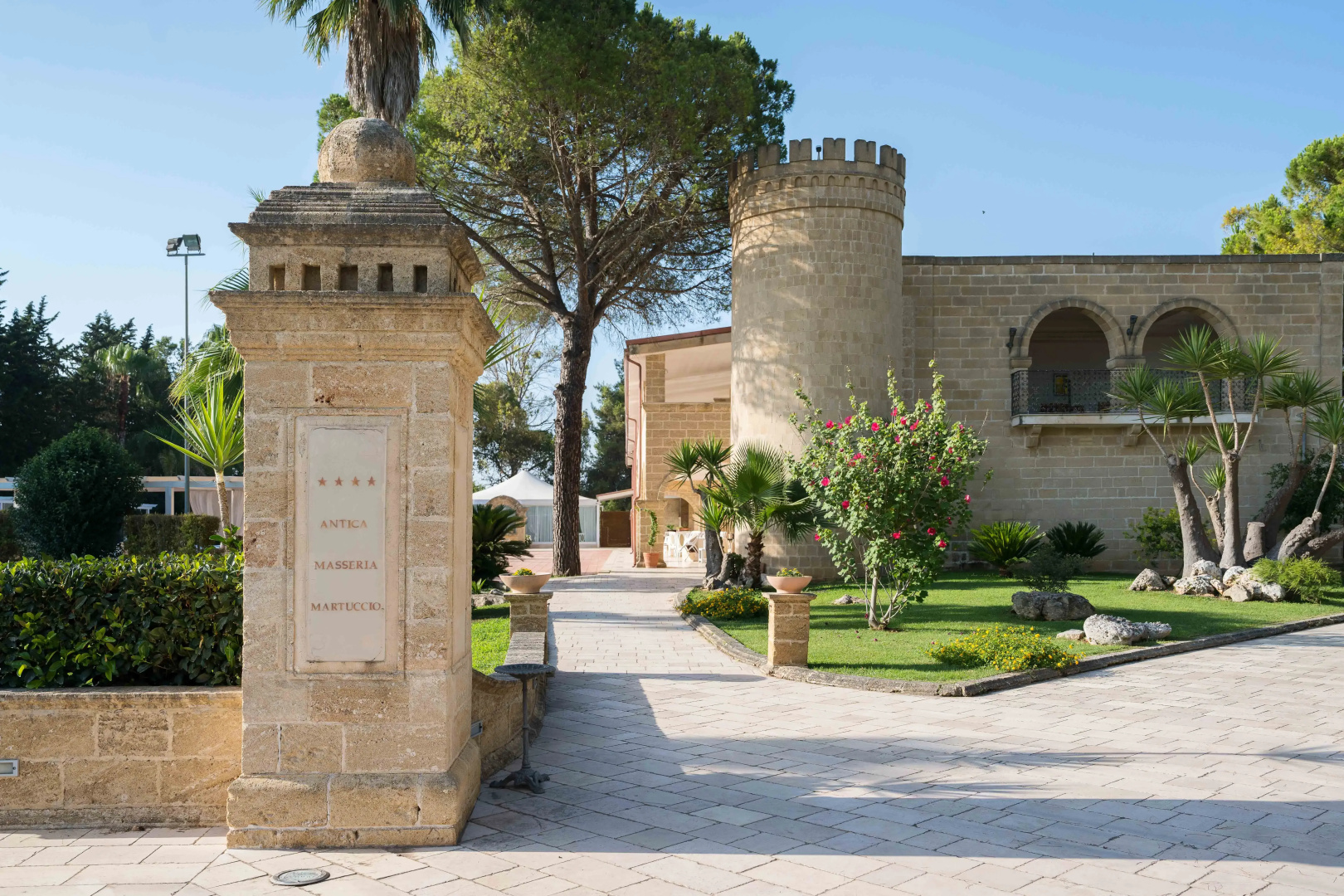 Отель Antica Masseria Martuccio