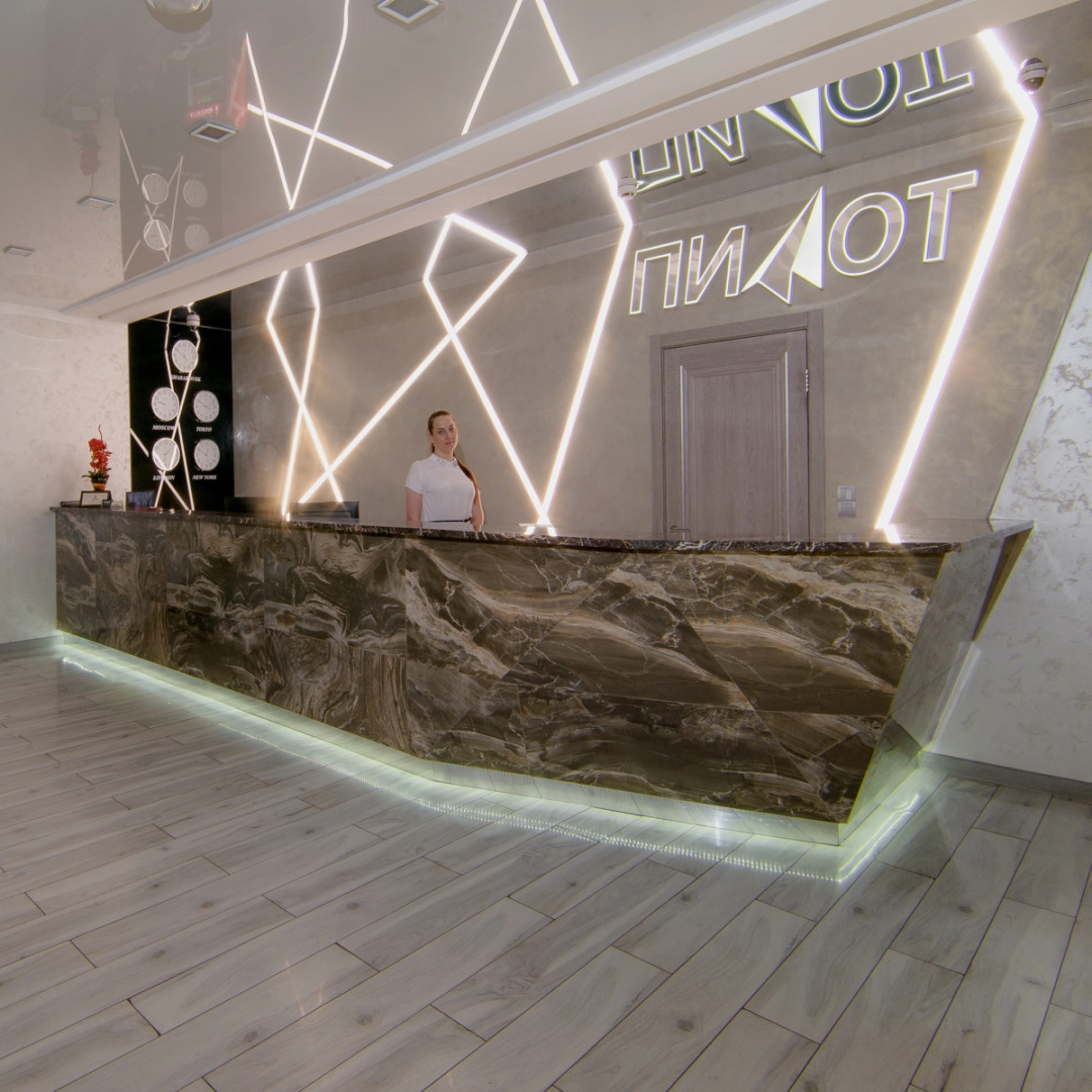 Отель Пилот