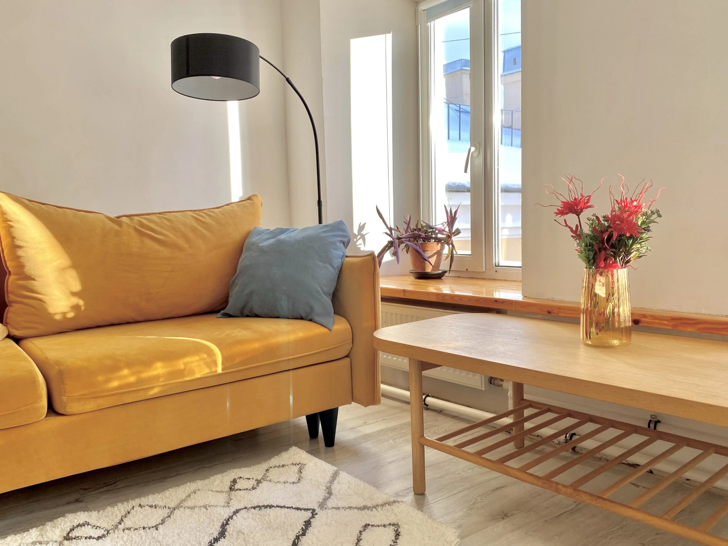 Квартира Mузыка кpыш, тихая и уютная