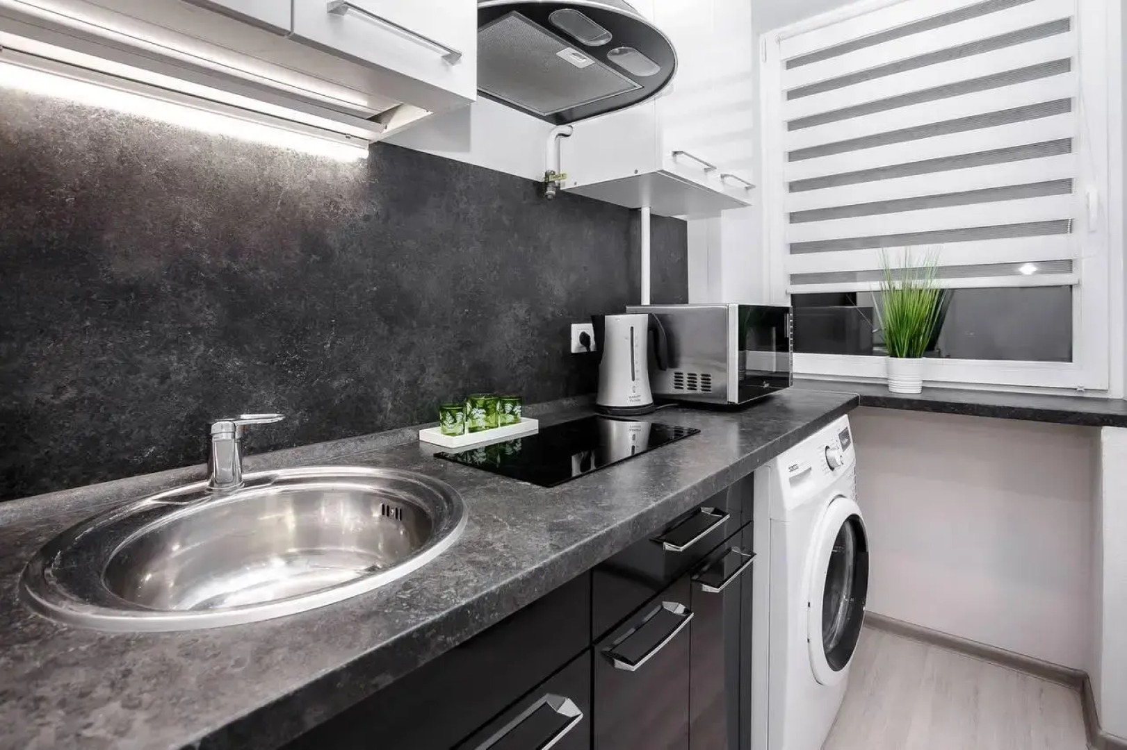 Апартаменты Возле Парка Победы на Грибоедова 30