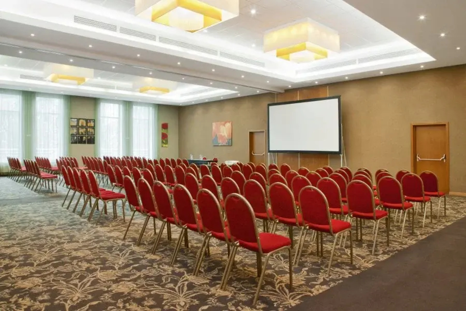 Отель Сущевский Сафмар (бывший Холидей Инн Москва Сущевский)