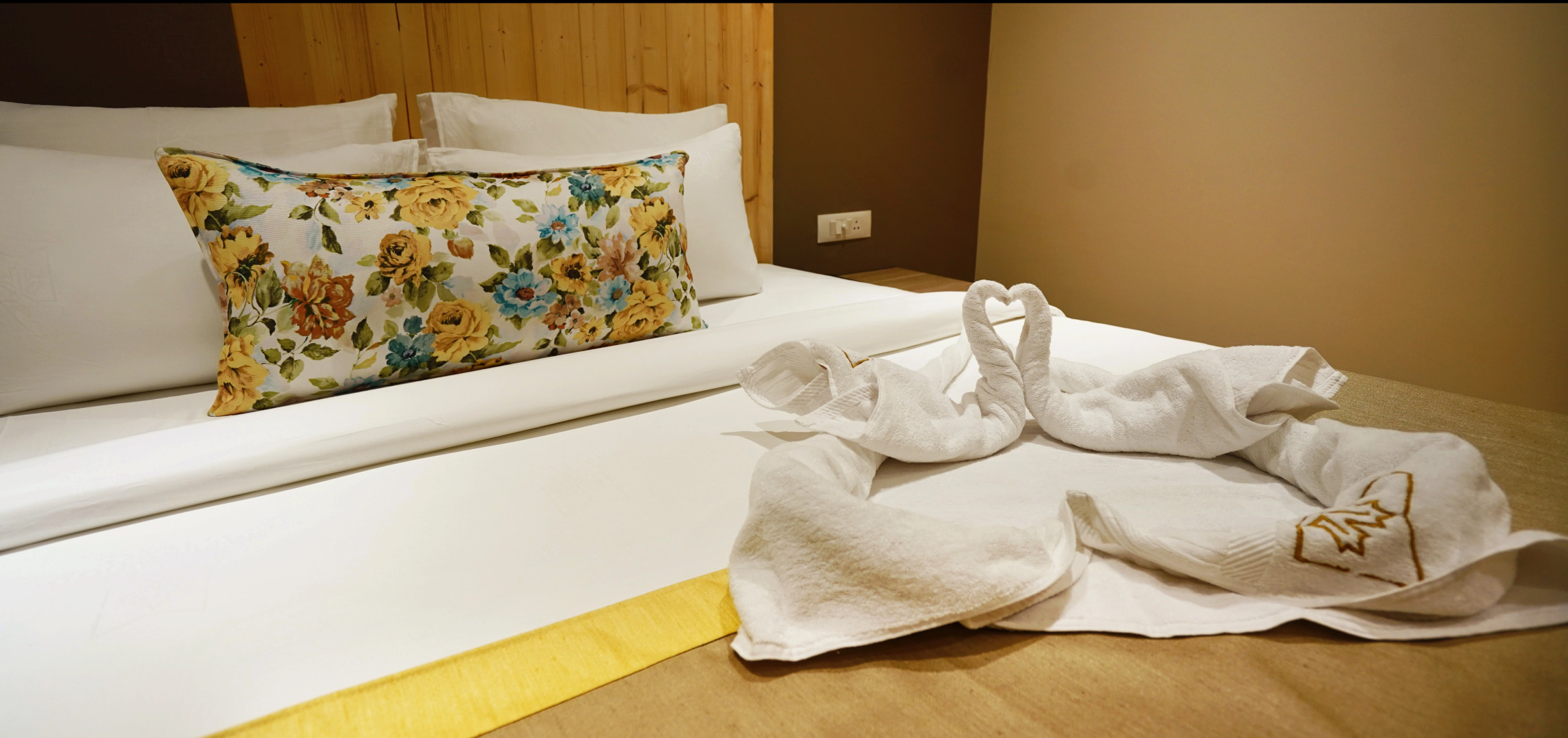 Отель Maplewood Premier