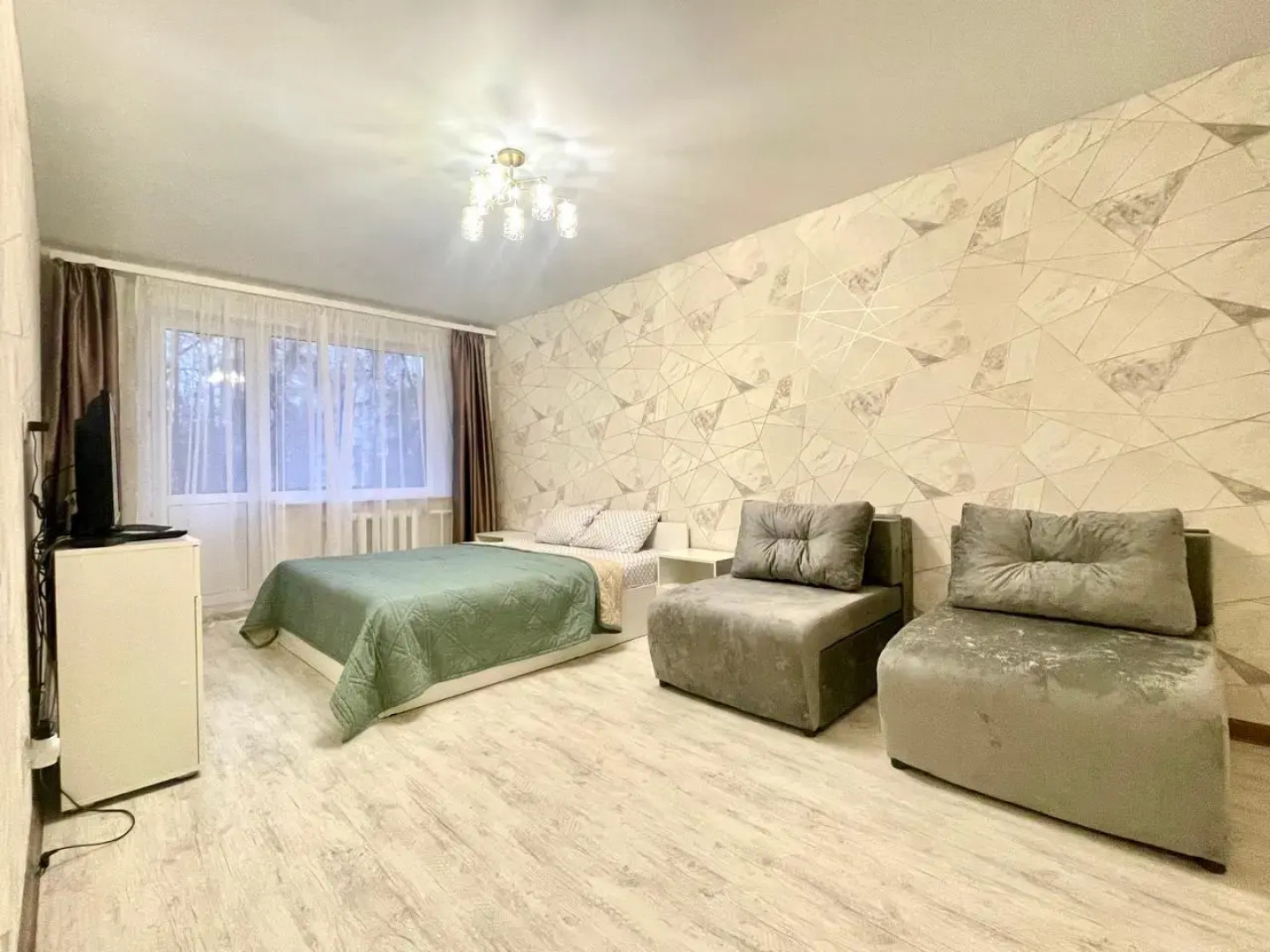 Апартаменты Апрель на ул. Великанова