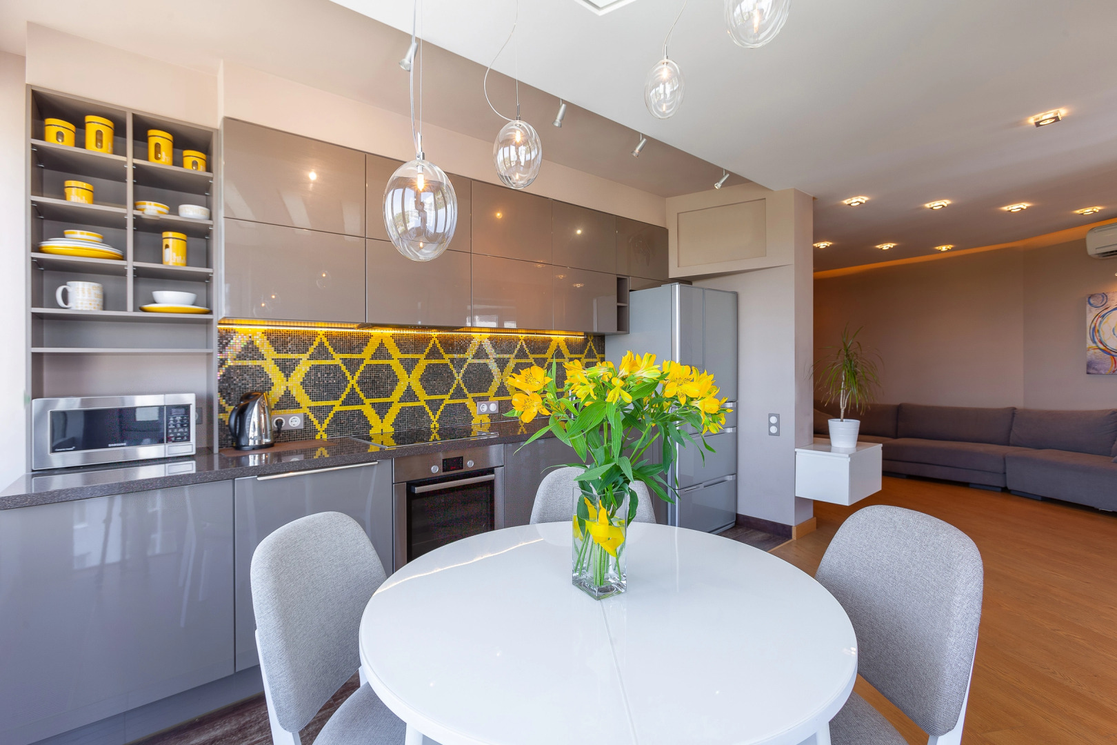 Апартаменты с видом на Волгу и город