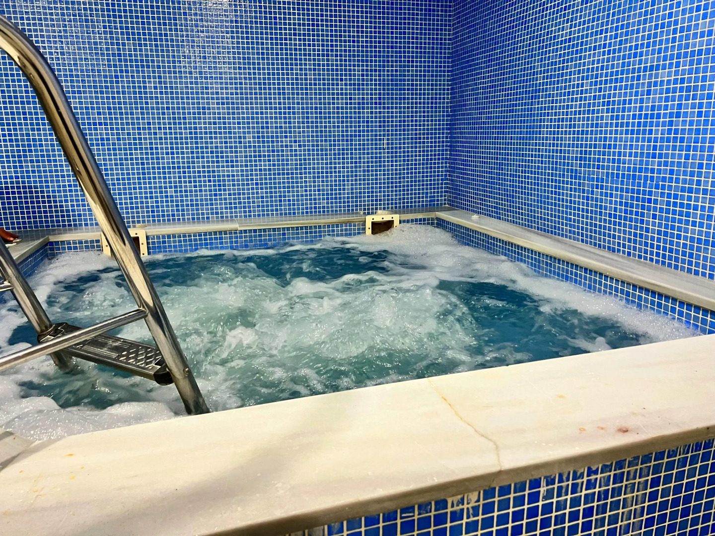 Отель Travel Inn Bakuriani