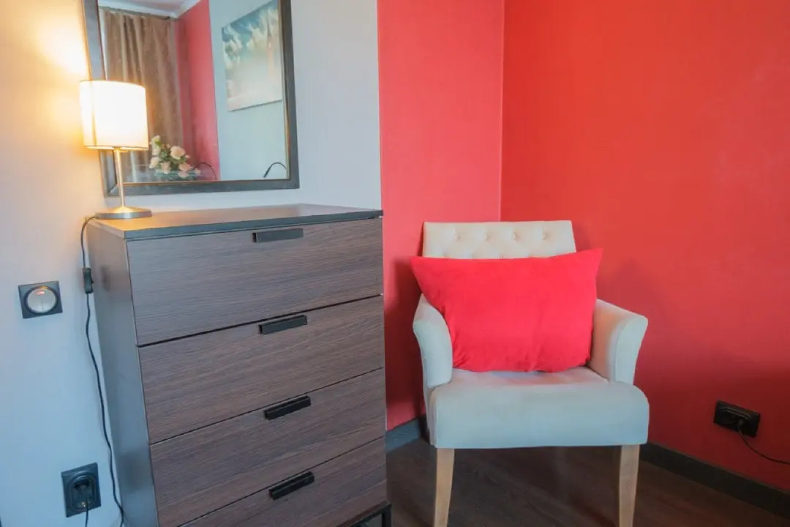 Апартаменты MyhomeYourhome на Образцовой