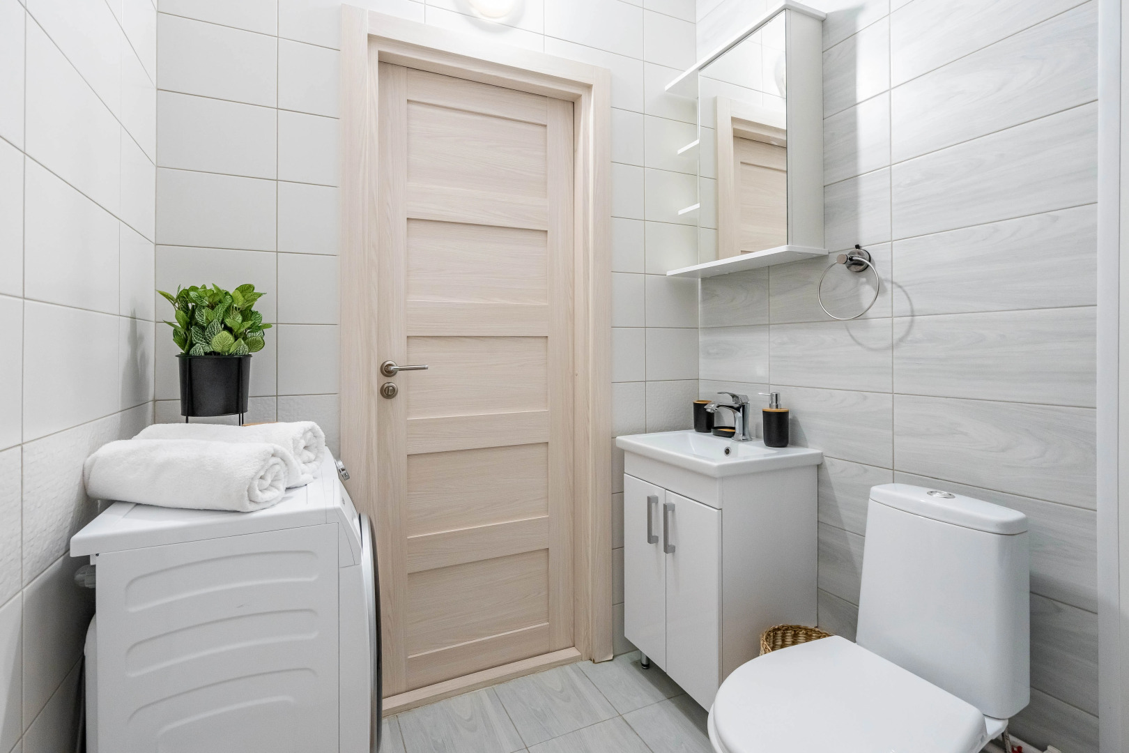 Апартаменты Your Emerald Apart у Малой Невы