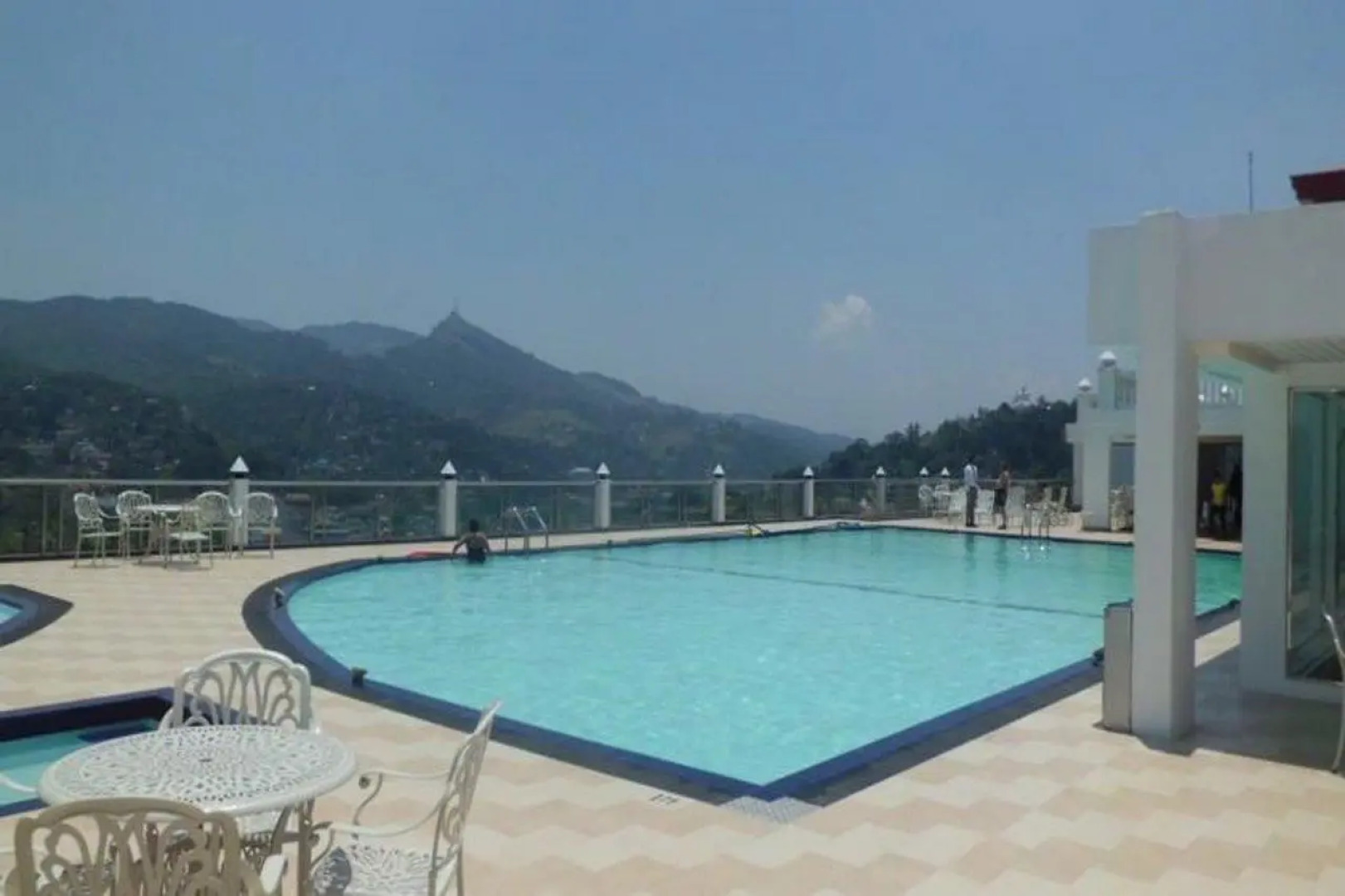 Отель The Grand Kandyan