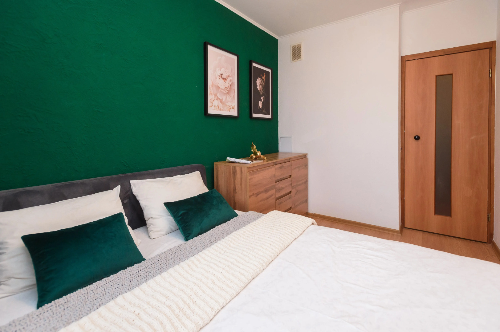 Квартира ApartHause рядом с клиникой микрохирургии глаза