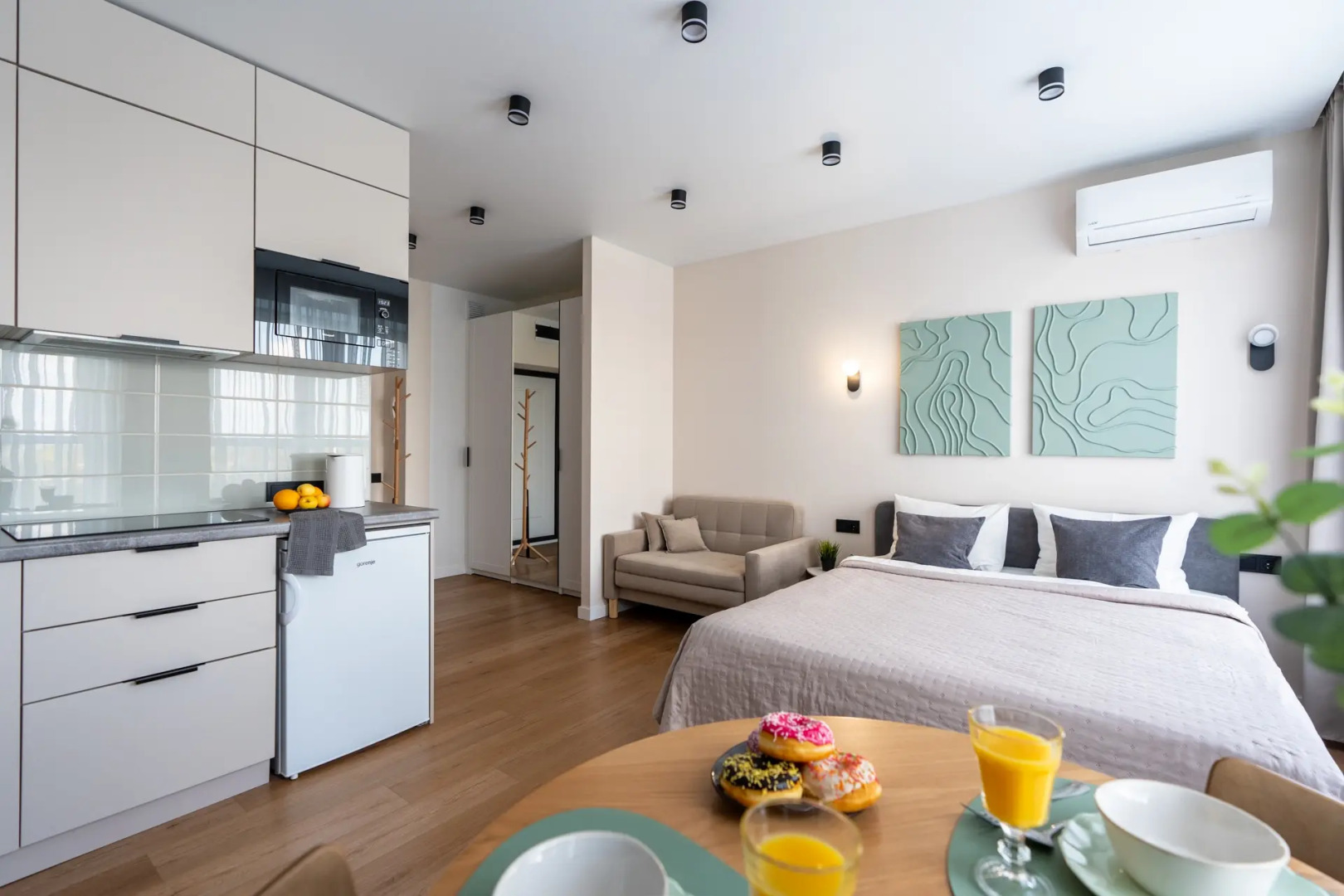 Квартира с Видом на Озеро