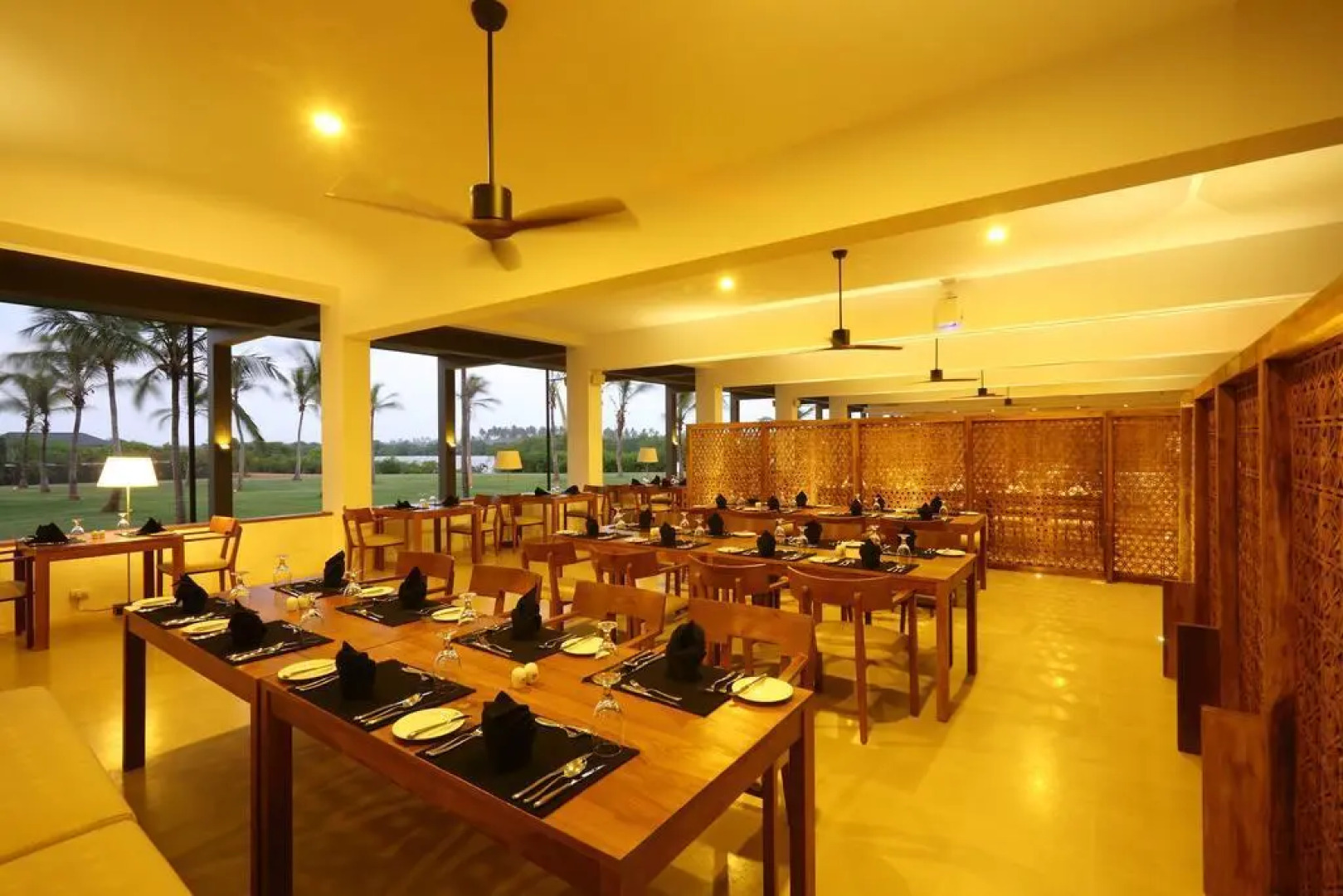 Курортный отель Anantaya Resort and Spa Chilaw