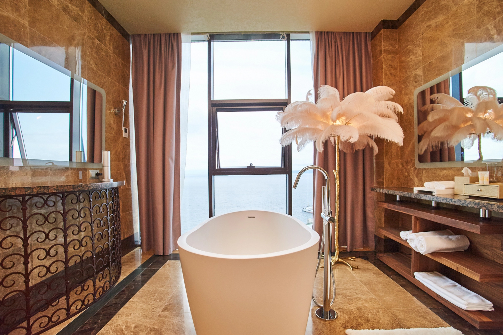 Отель Bay Garden