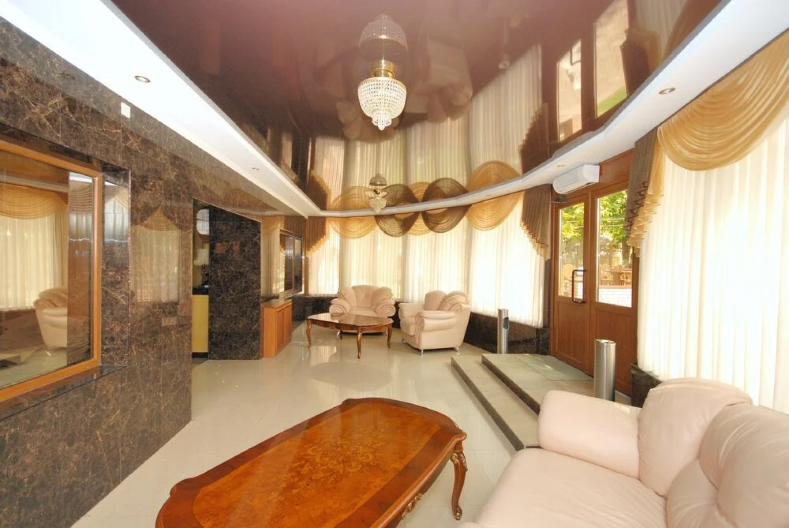 Гостиница Каштан