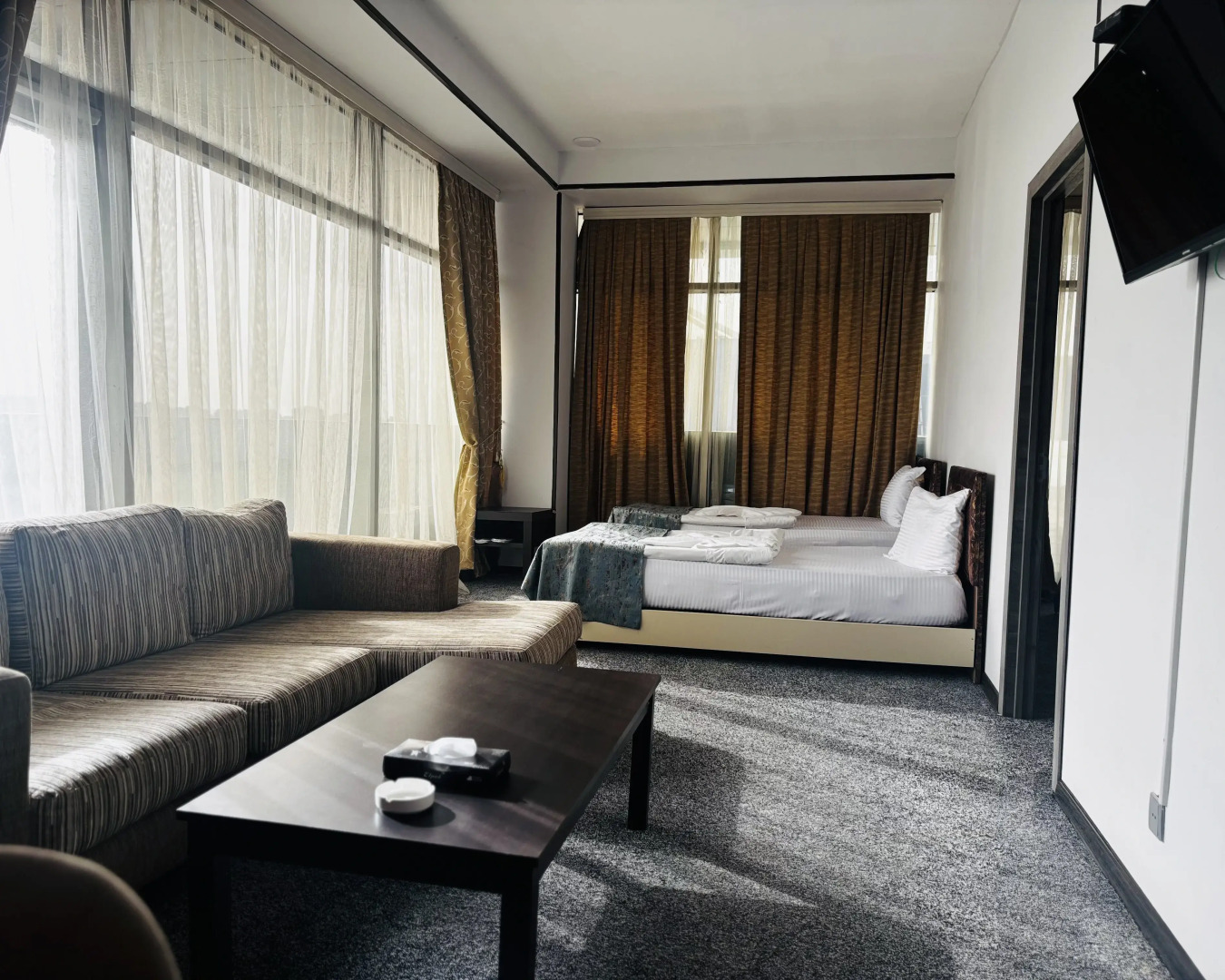 Отель Crossway Baku