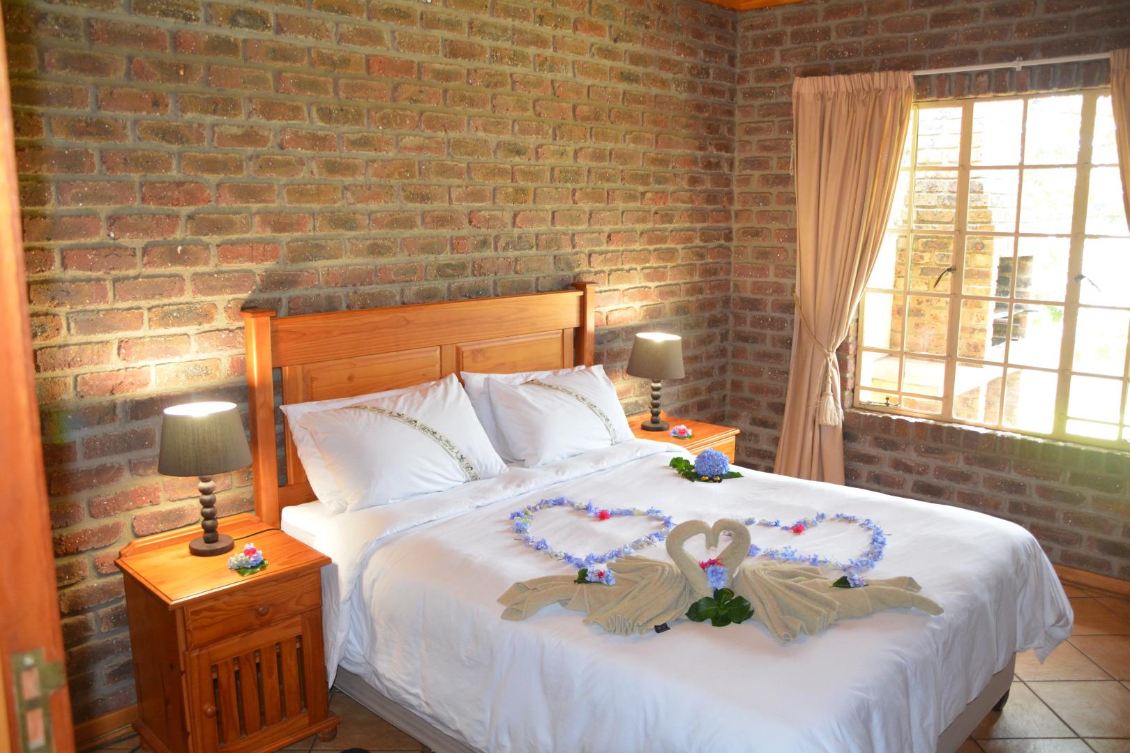 Апартаменты Thaba Tsweni Lodge and Safaris