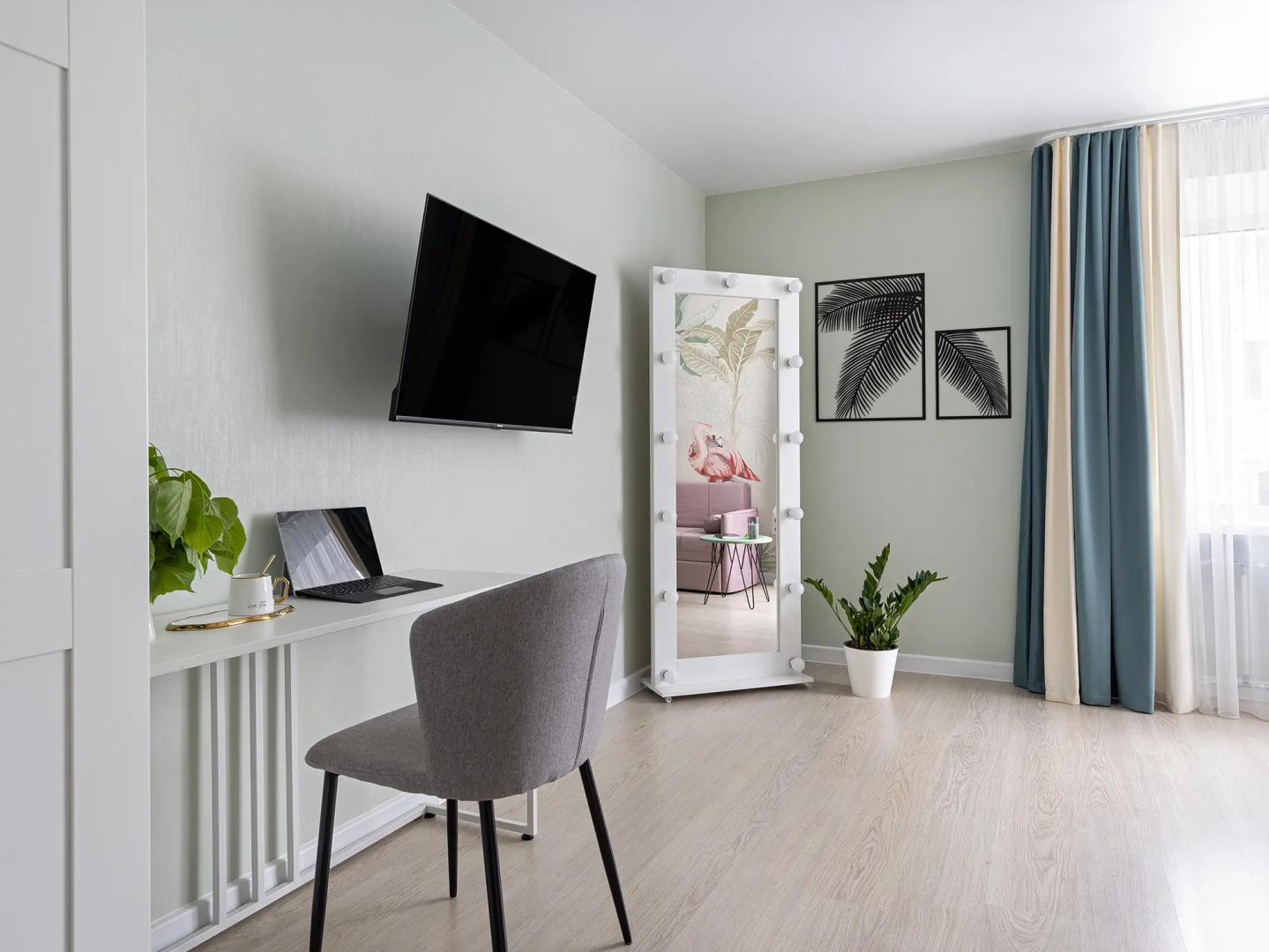 Квартира дизайнерская Ютно Фламинго в Зеленогорске