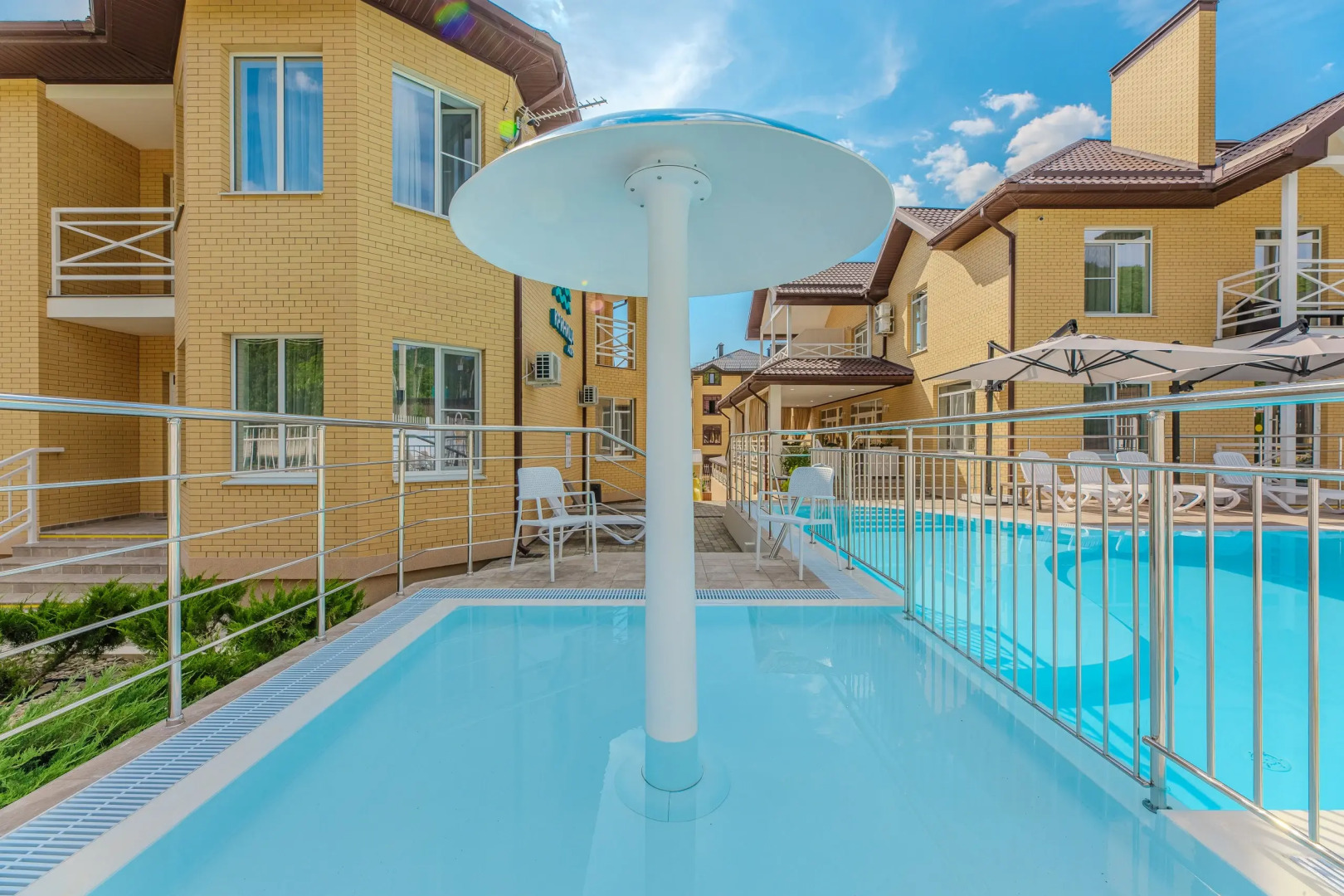 Отель Криница Апарт