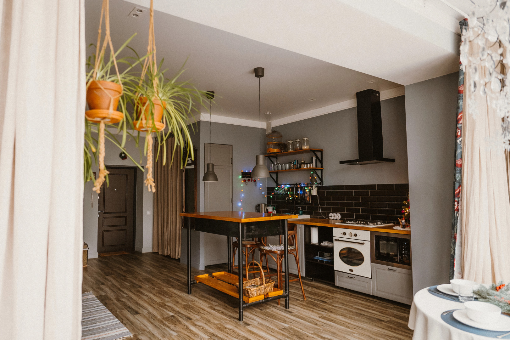 Апартаменты  Дизайнерские с панорамными окнами