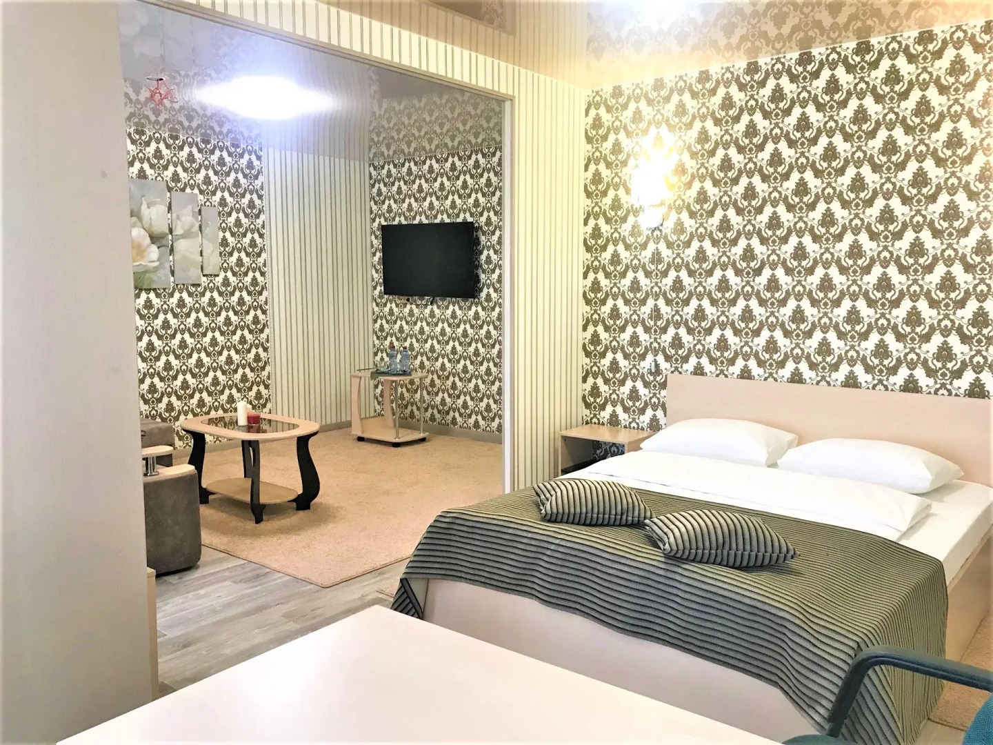 Отель АртПлаза