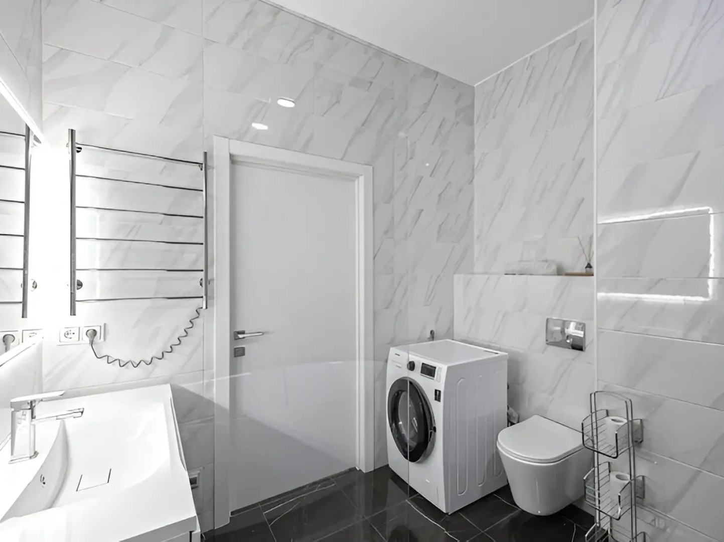 Апартаменты Sky City Moscow Уютная студия с подсветкой и Аэрохоккеем в Москва Сити! Закатная сторона!