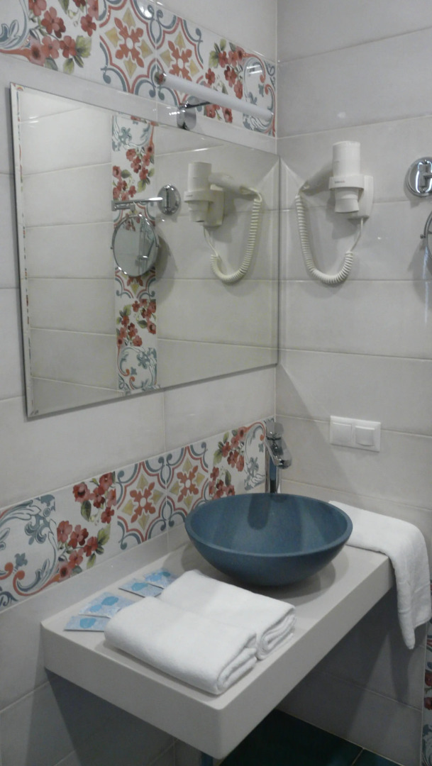 Отель Атриум