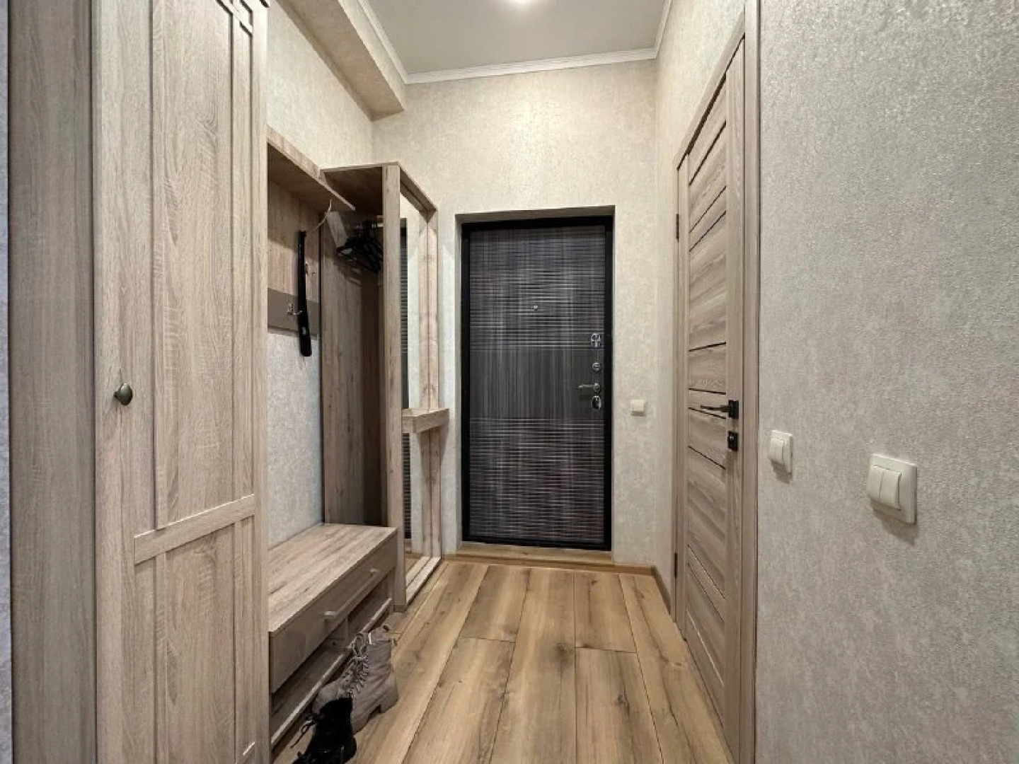 Море квартир с видом на горы