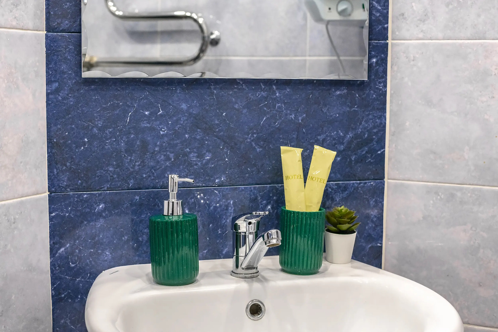 Апартаменты TopHouse на Черняховского 9 трехкомнатные