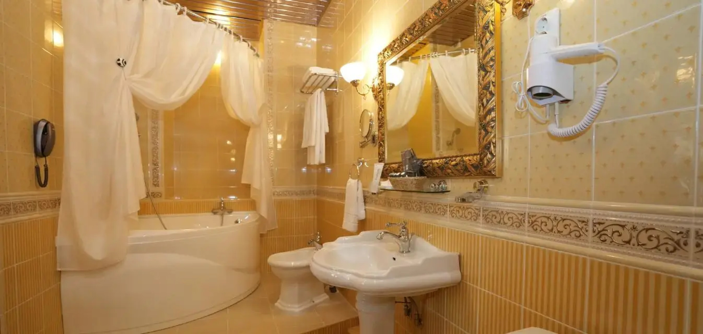 Отель Интурист