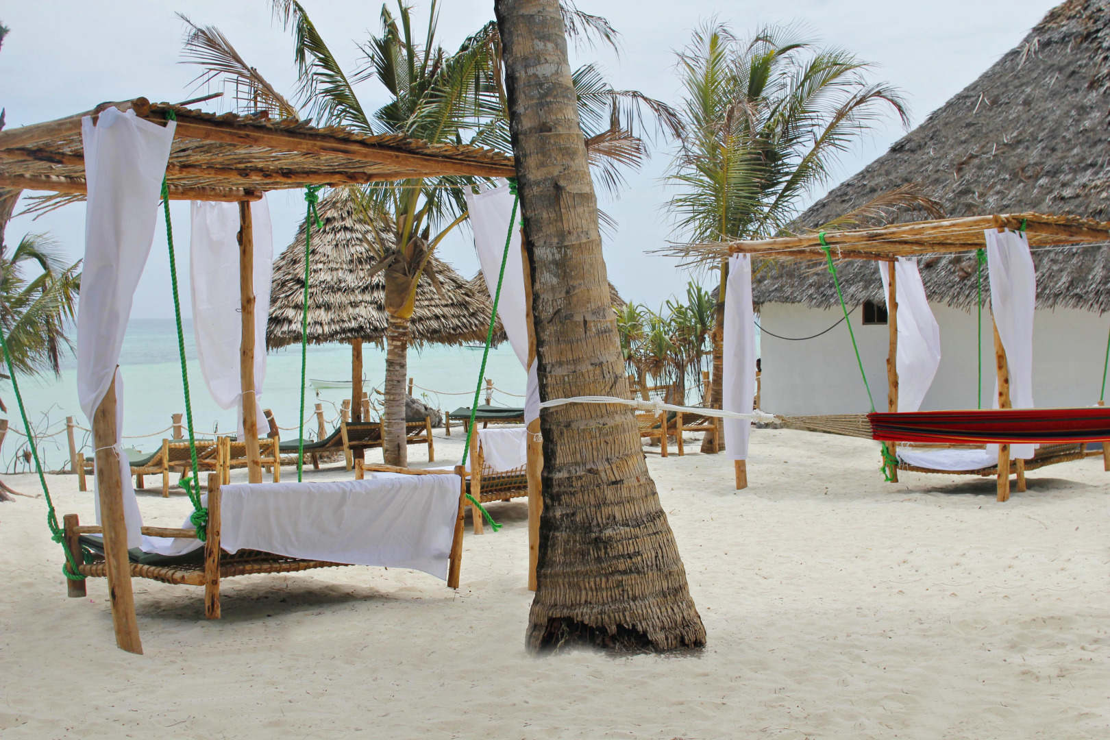 Отель Aya Beach Bungalows