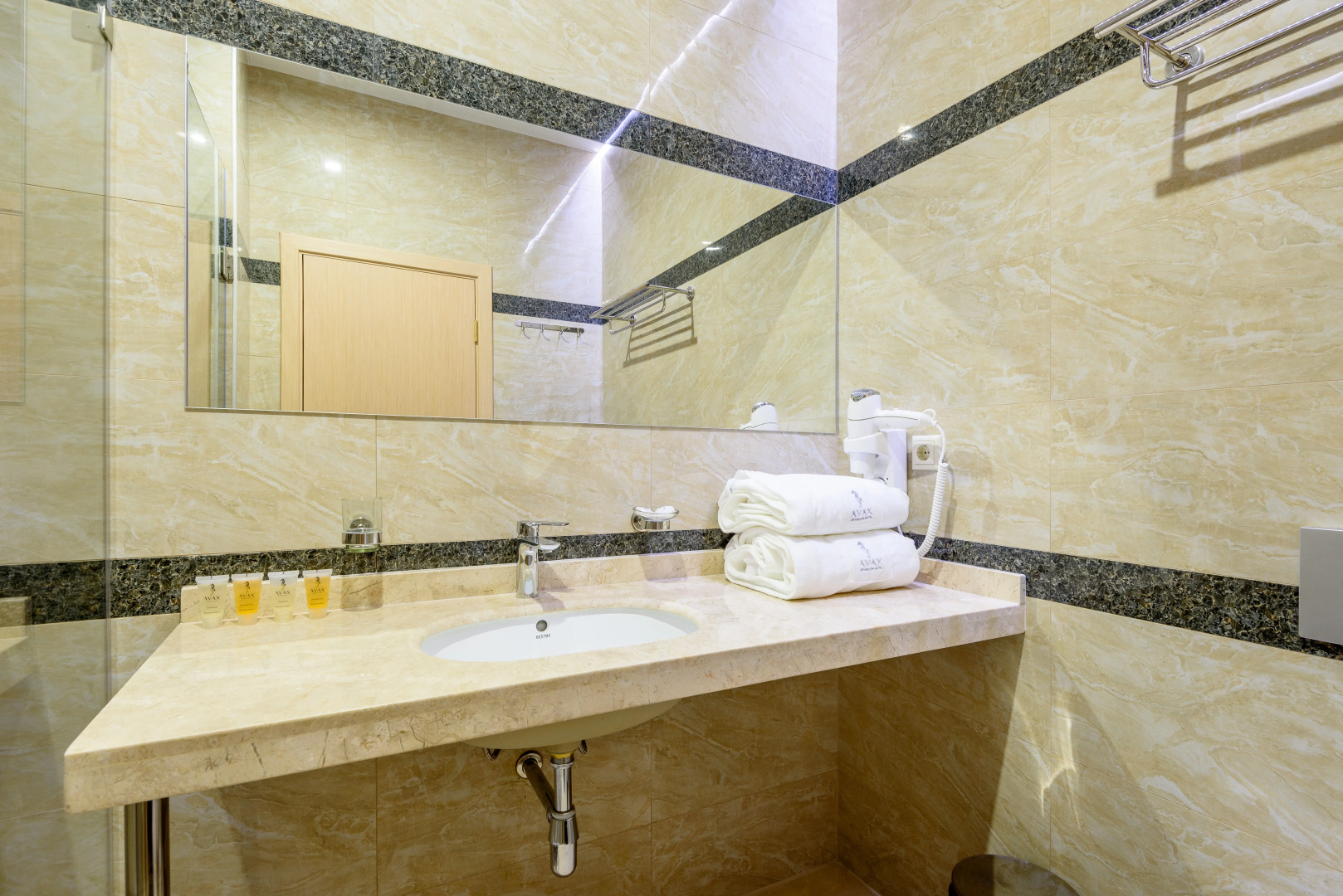 Отель Grand Spa Avax