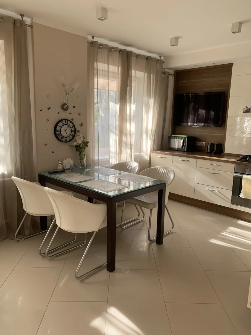 Квартира Улучшенные Апартаменты в Центре