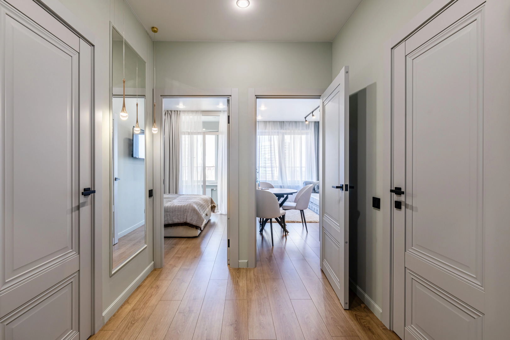 Квартира с красивым видом на город ЖК Уникум Новаторов 8а