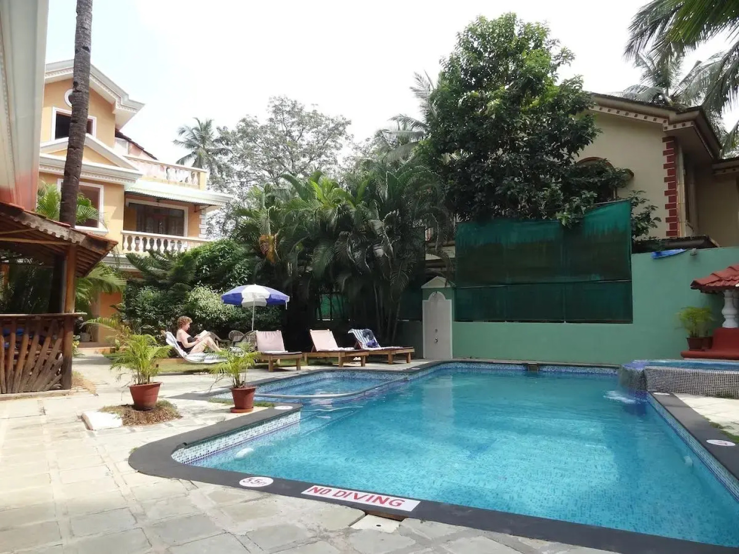 Отель Sandray Luxury Resorts