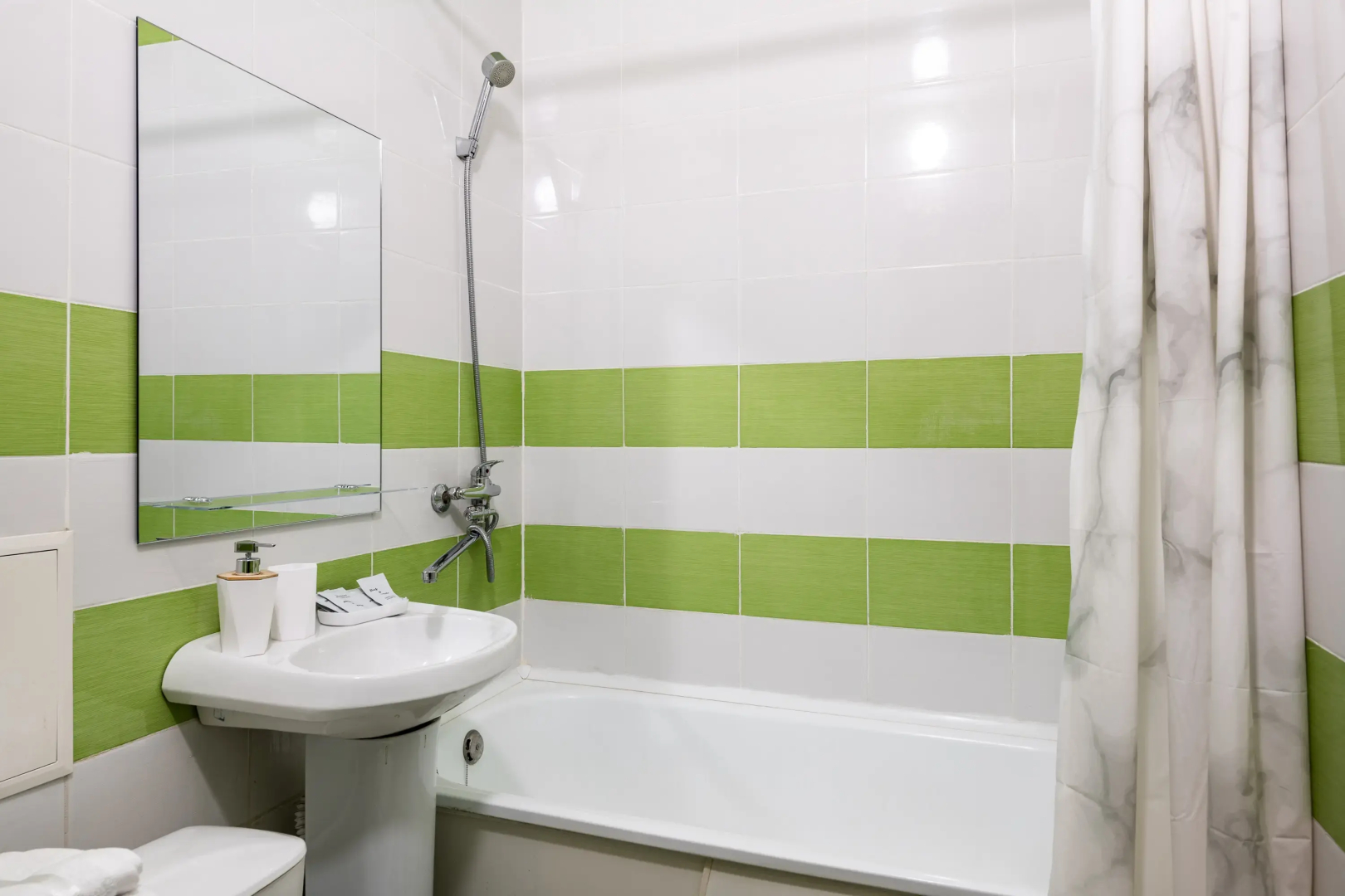 Квартира Просторная двухкомнатная на Каховской