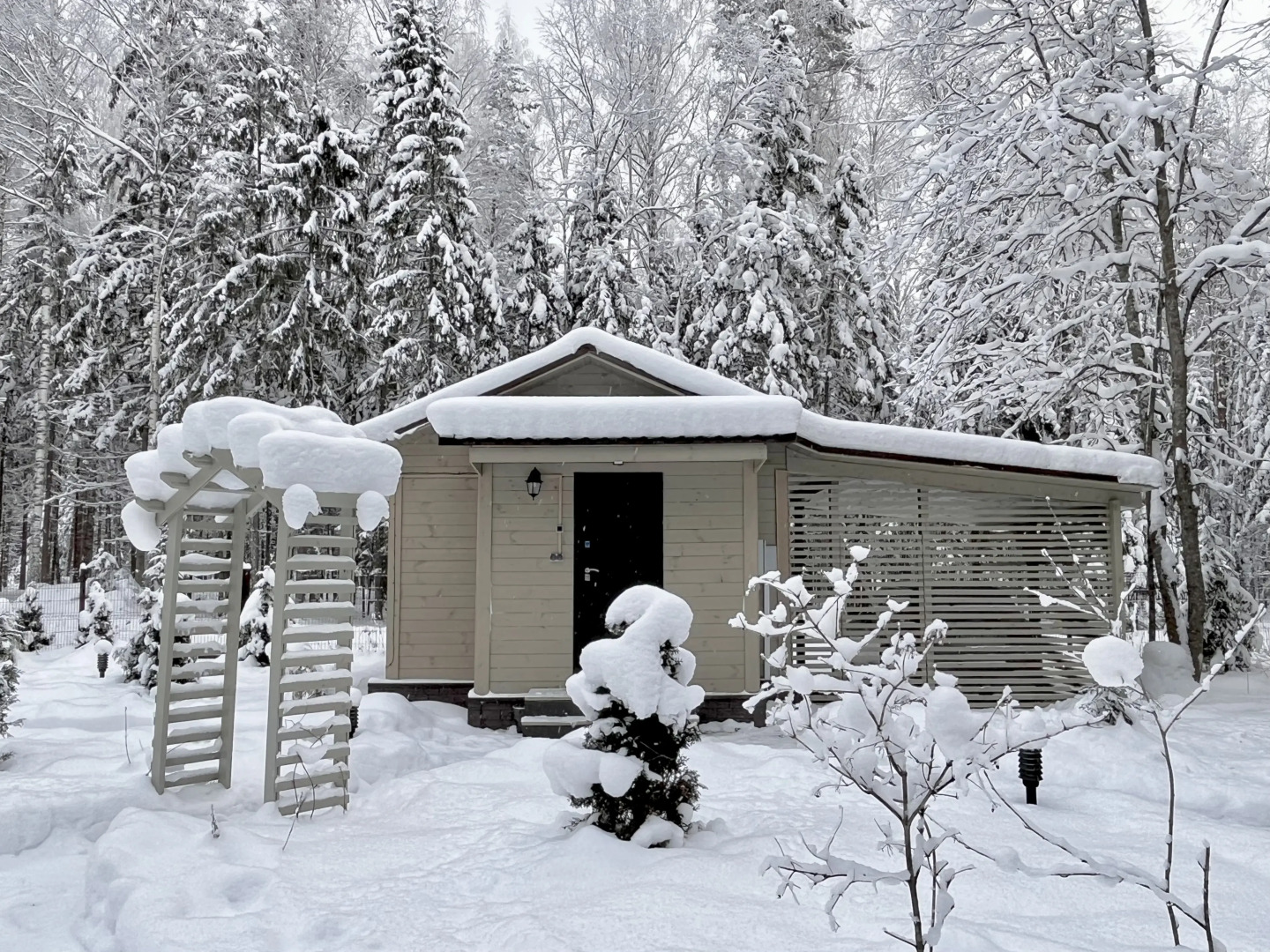 Уютный домик на берегу Озера Волго на Селигере - коттеджи Сосновый бор