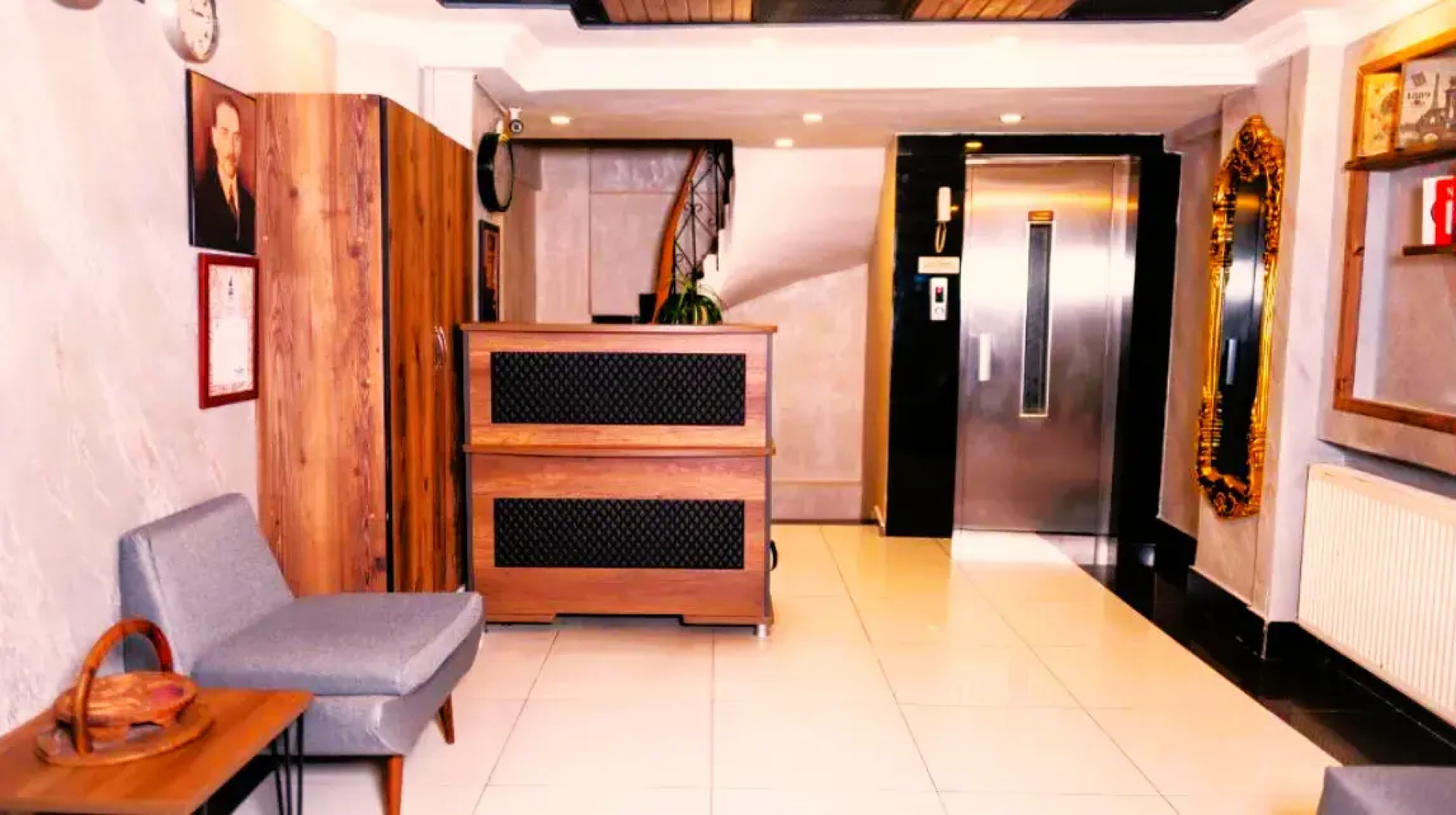 Hotel Insta Residence