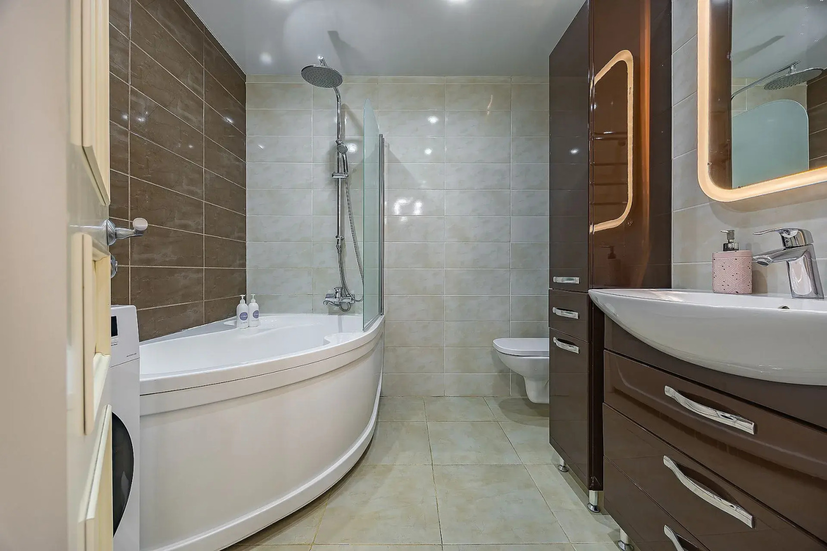 Апартаменты на Карла Маркса 62, с видом на Волгу. м.Стрелка. Сова-Дом