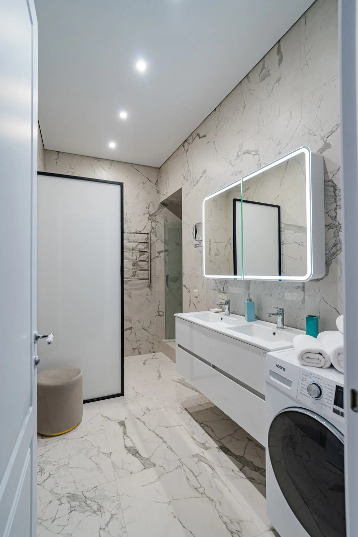 Квартира с балконом на Невский проспект -1