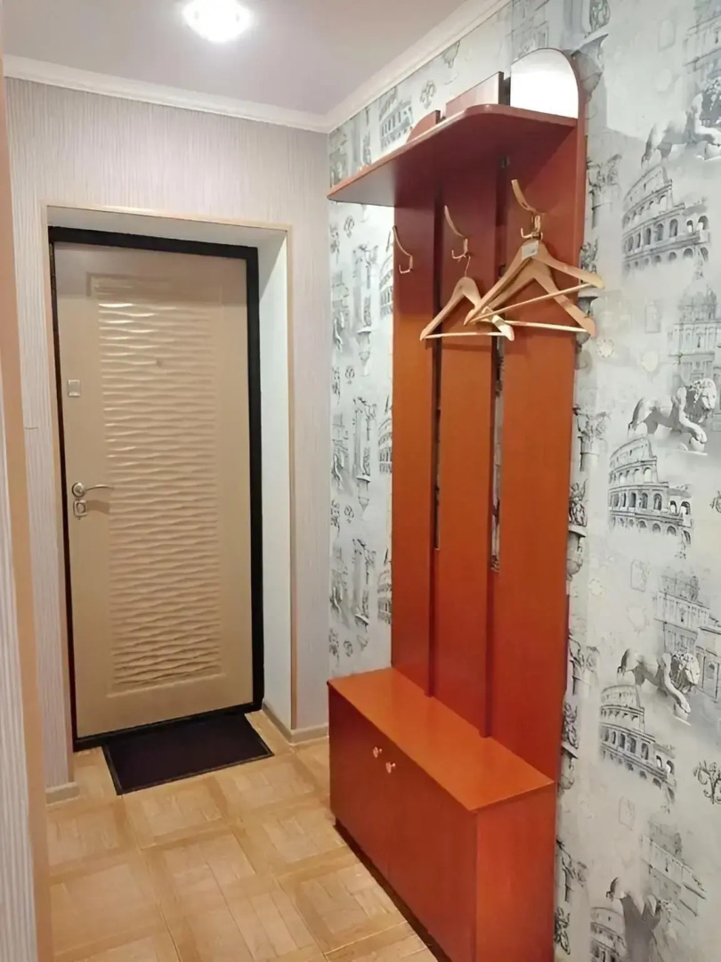 Квартира Двухкомнатная Химиков 15