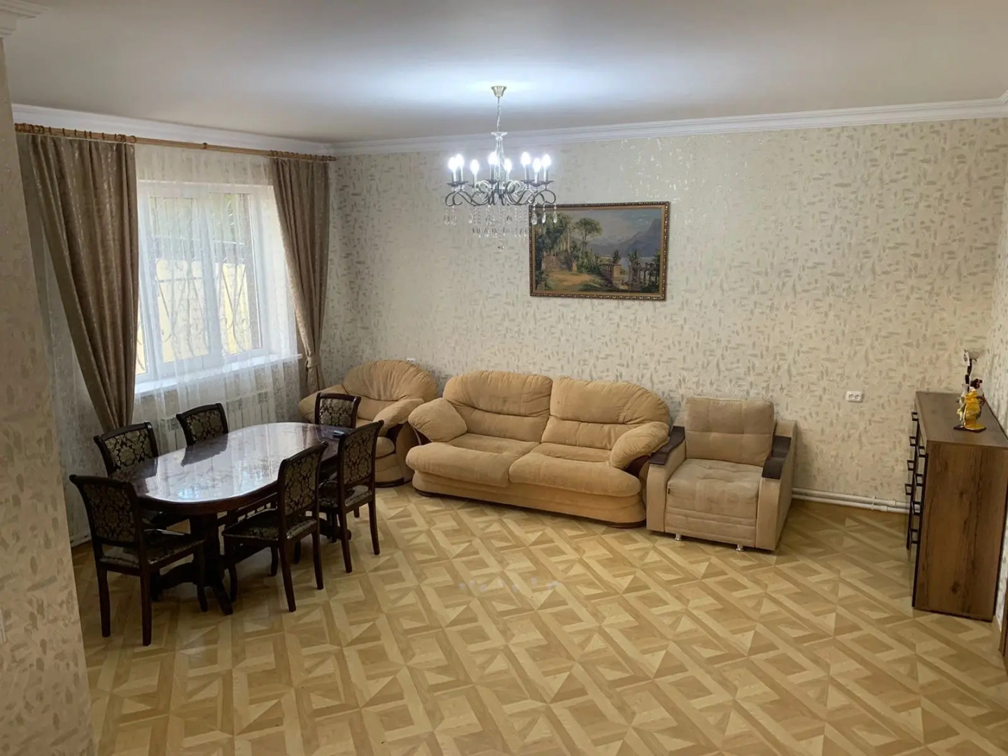 Частный Дом Двухэтажный с Бассейном