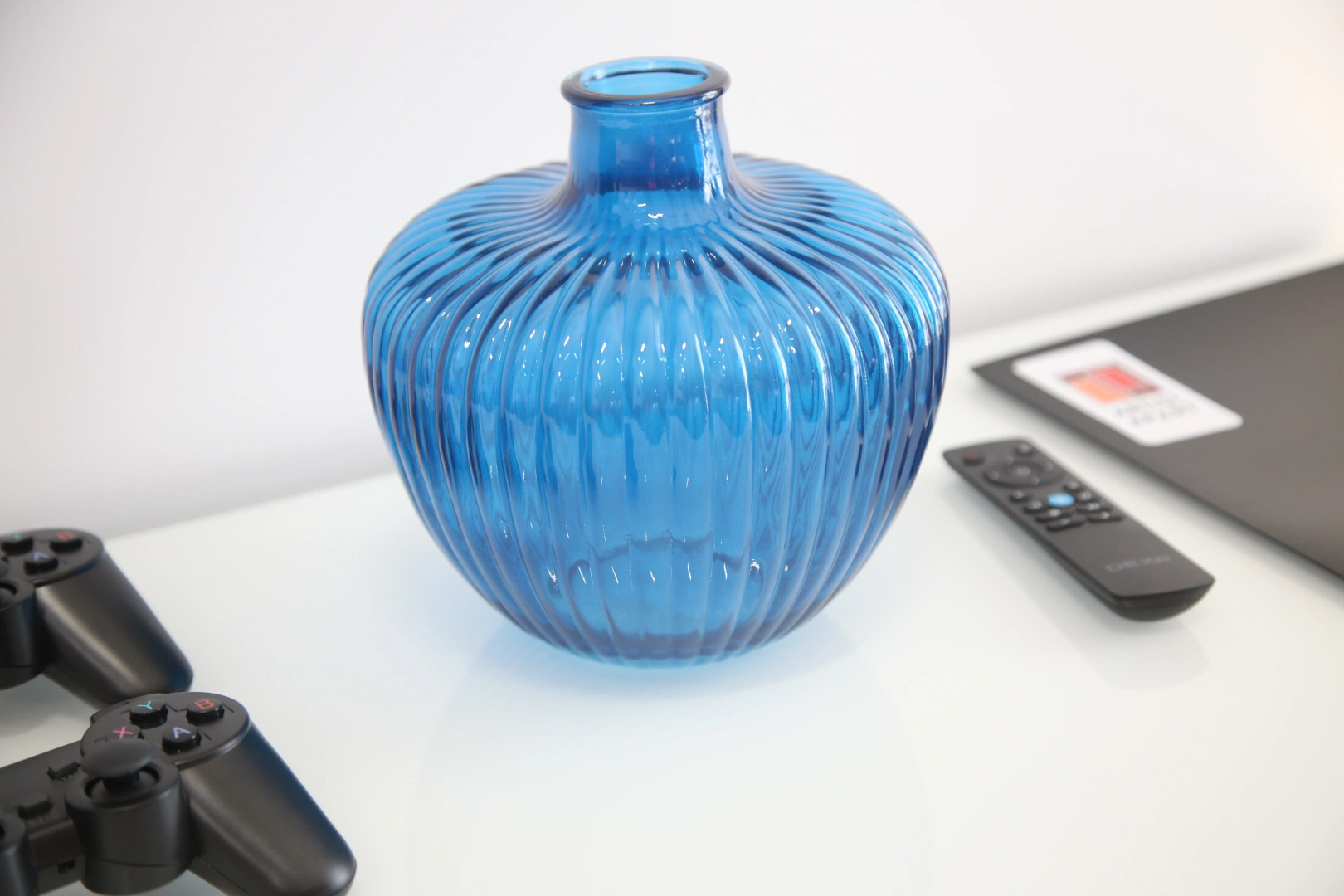 Апартаменты Айвазовский - оранжевое настроение и пол из натуральной сосны в самом центре Калининграда