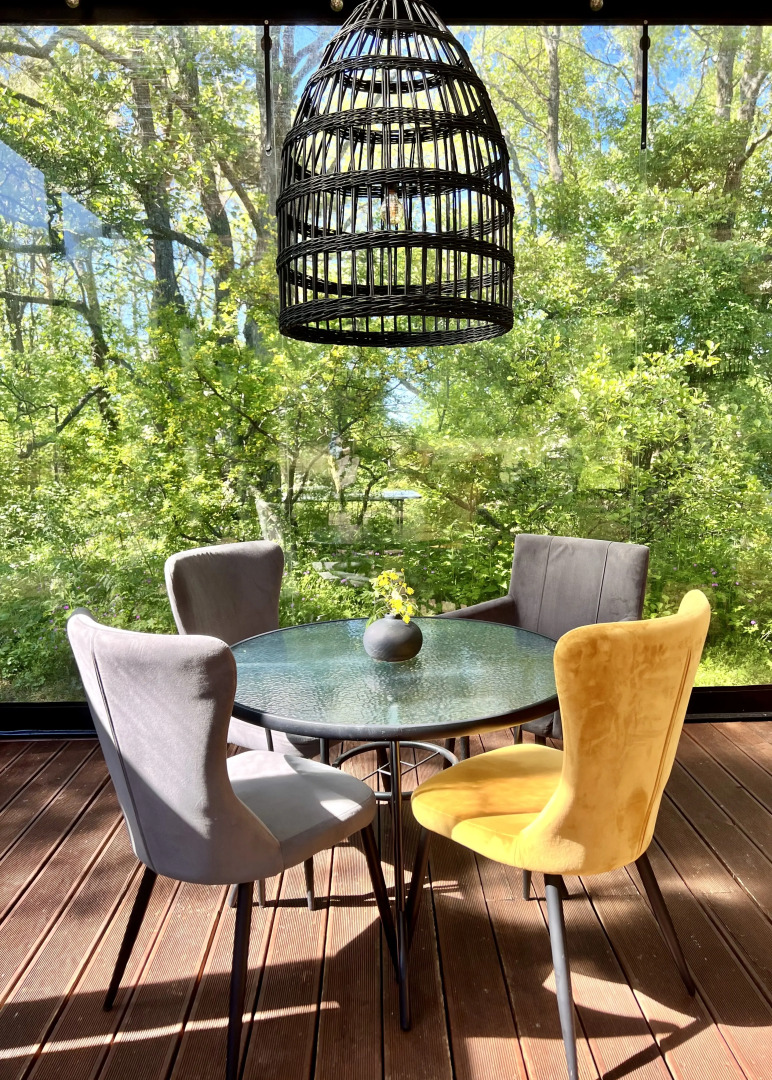 Поляна Глэмпинг, 1-я линия моря (12+)