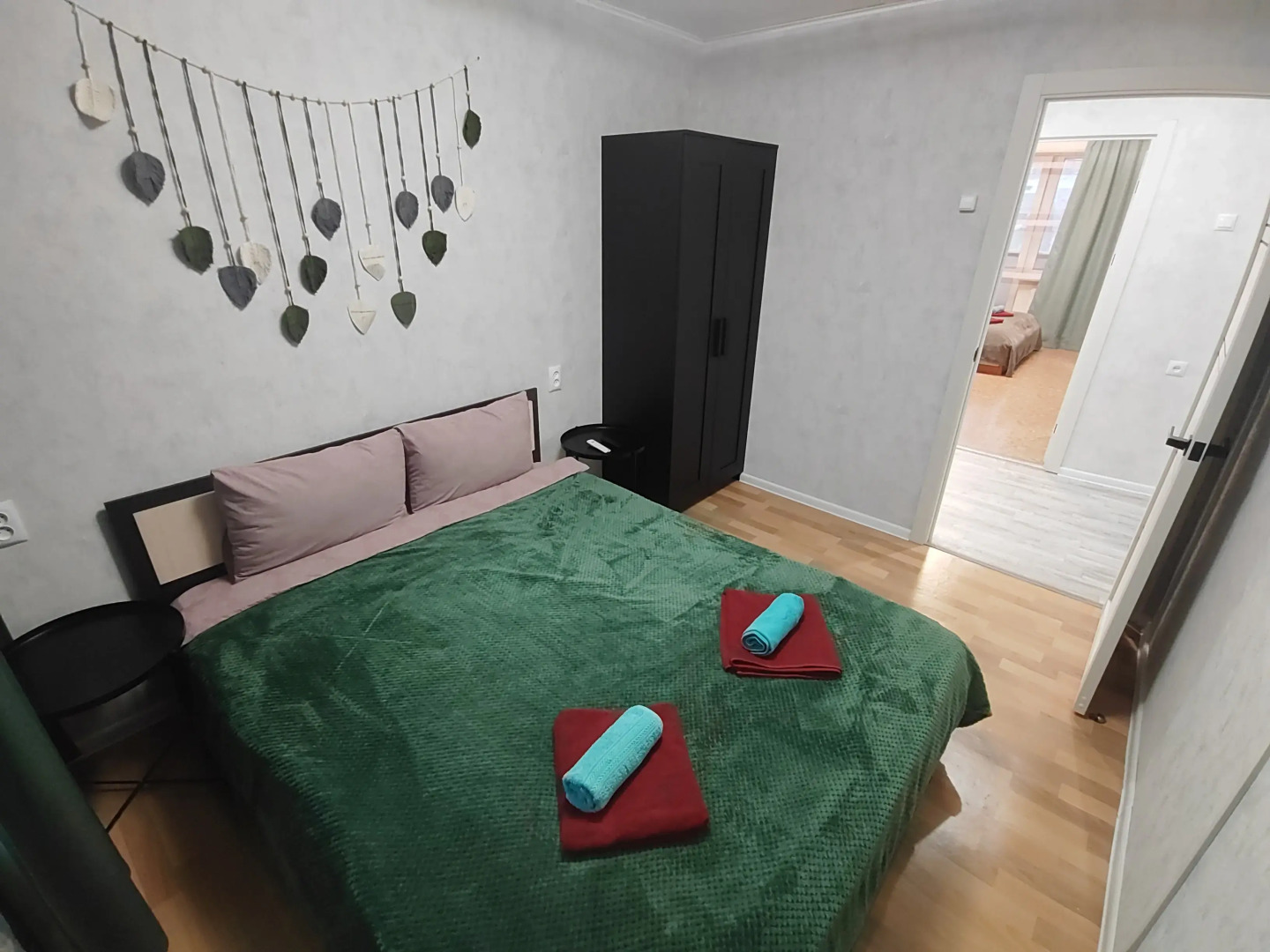 Квартира с тремя раздельными спальнями лифтом и балконом