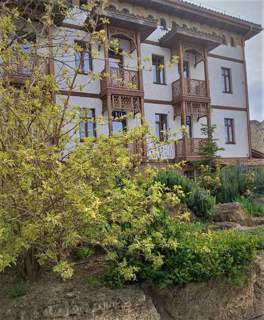 Отель Джеваль