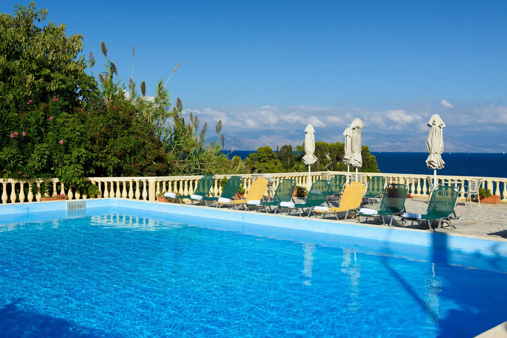 Отель Pontikonisi