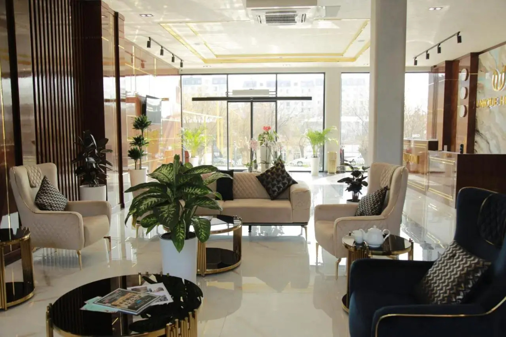 Отель «Юник»