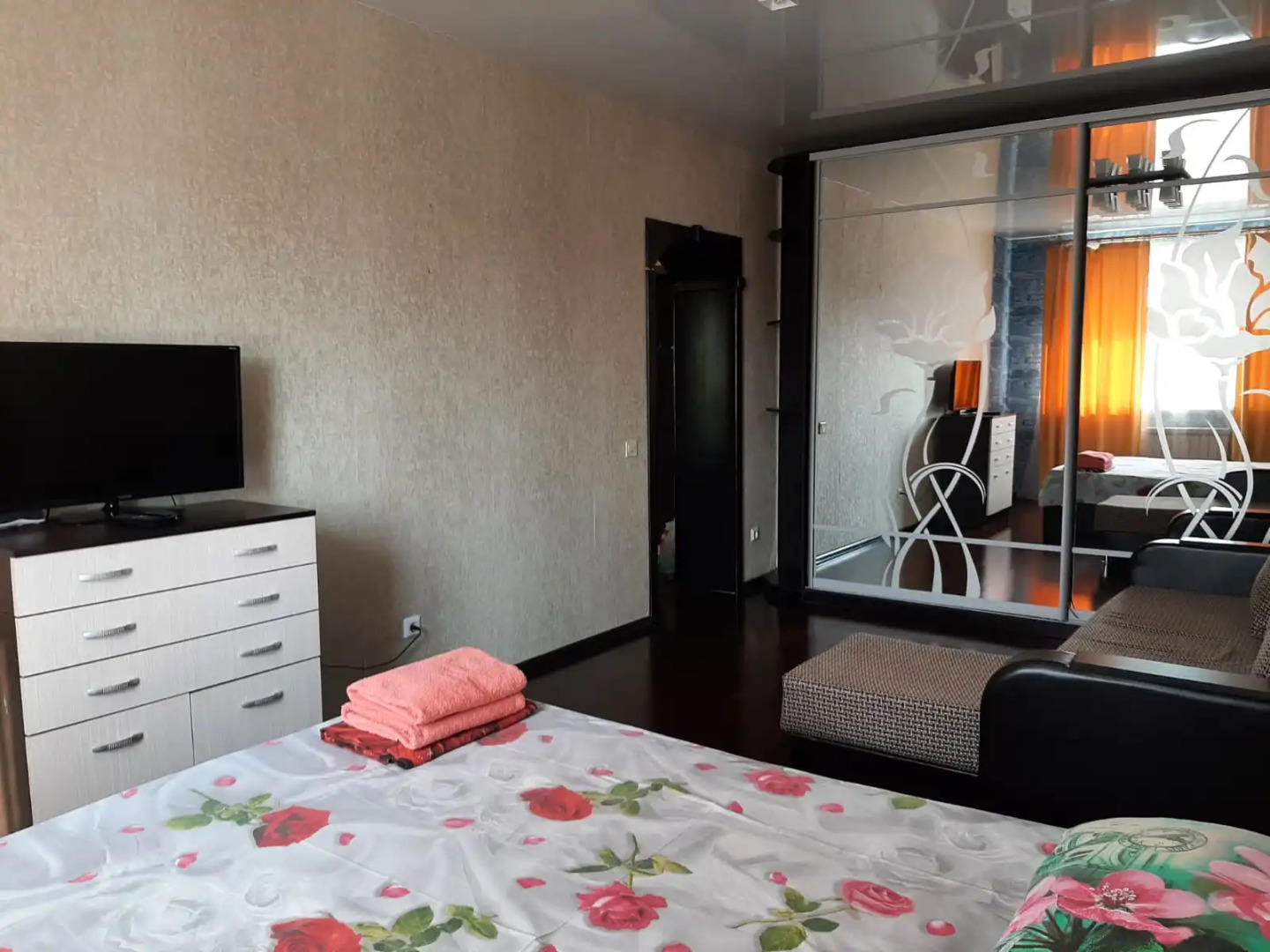 Апартаменты Уютная квартира с видом на Родину Мать