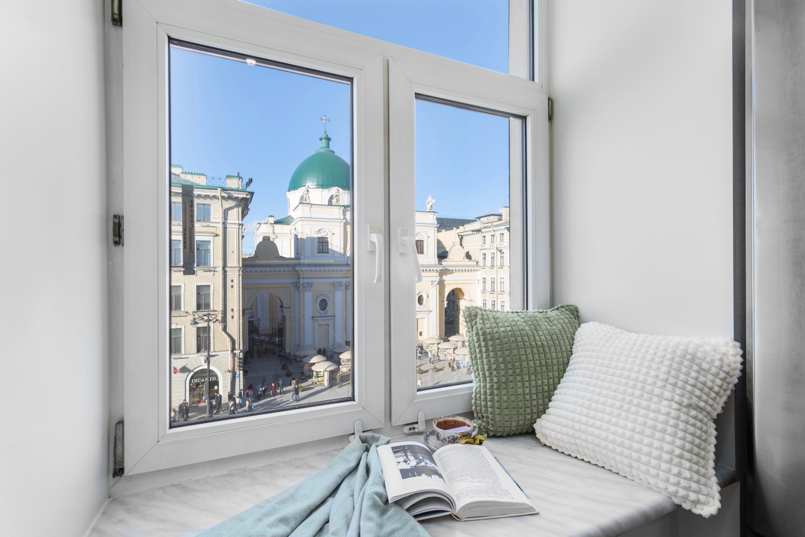 Квартира видовая в Золотом треугольнике Петербурга